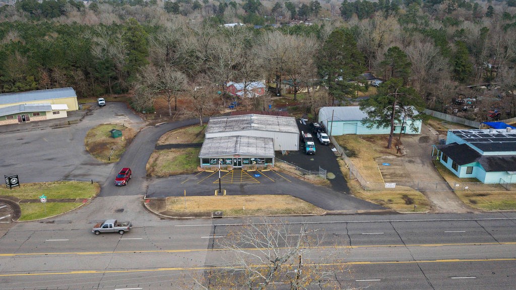2216 Timberland Drive