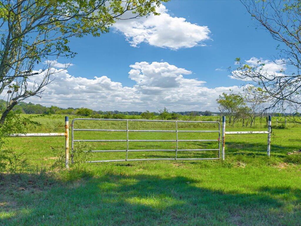634 County Rd 767