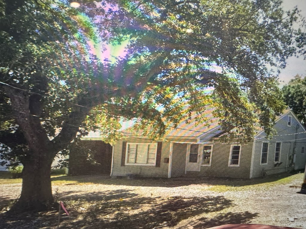 933 Pecos