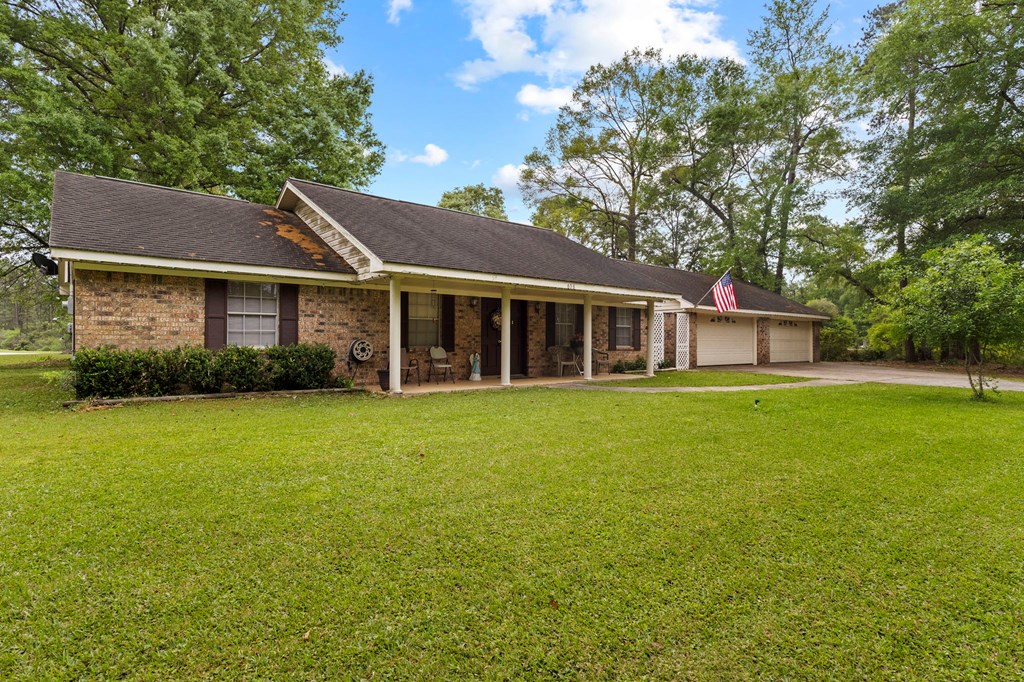 698 Wildwood Drive