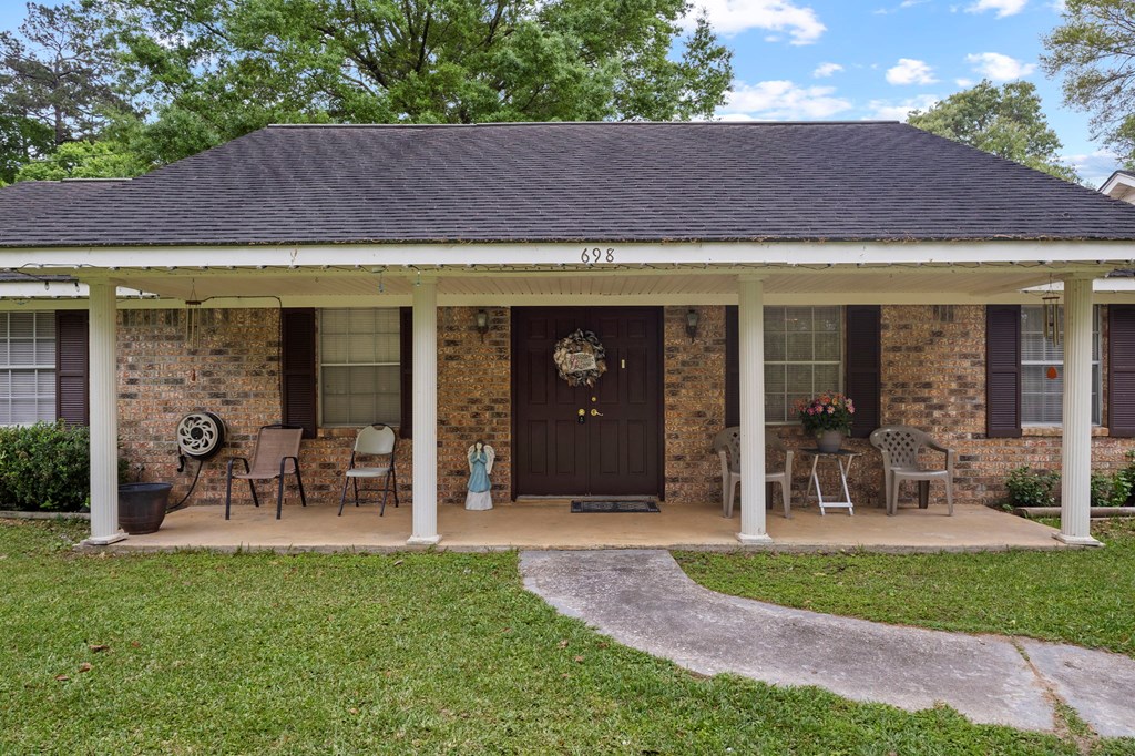 698 Wildwood Drive