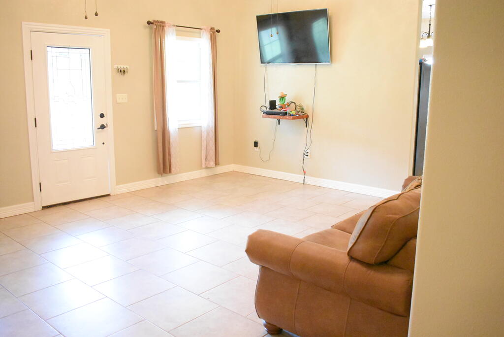 205 County Road 6101