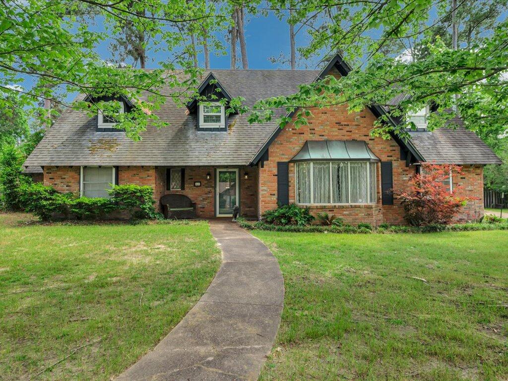 805 Spring Valley Drive