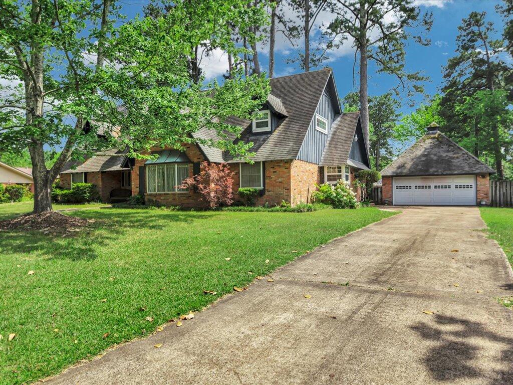 805 Spring Valley Drive