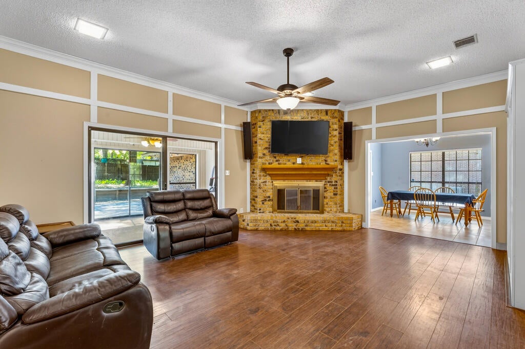 4000 Timberwood Drive