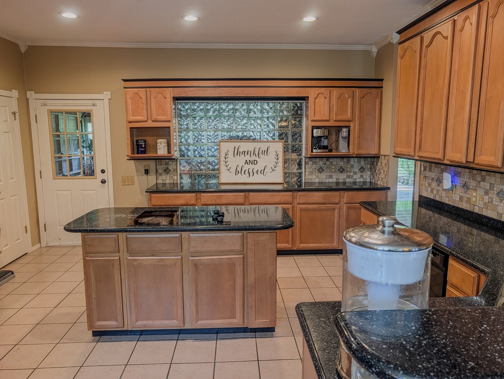 3501 Colonial Drive