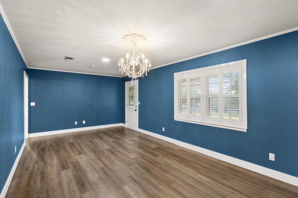 4822 St Hwy 21 W