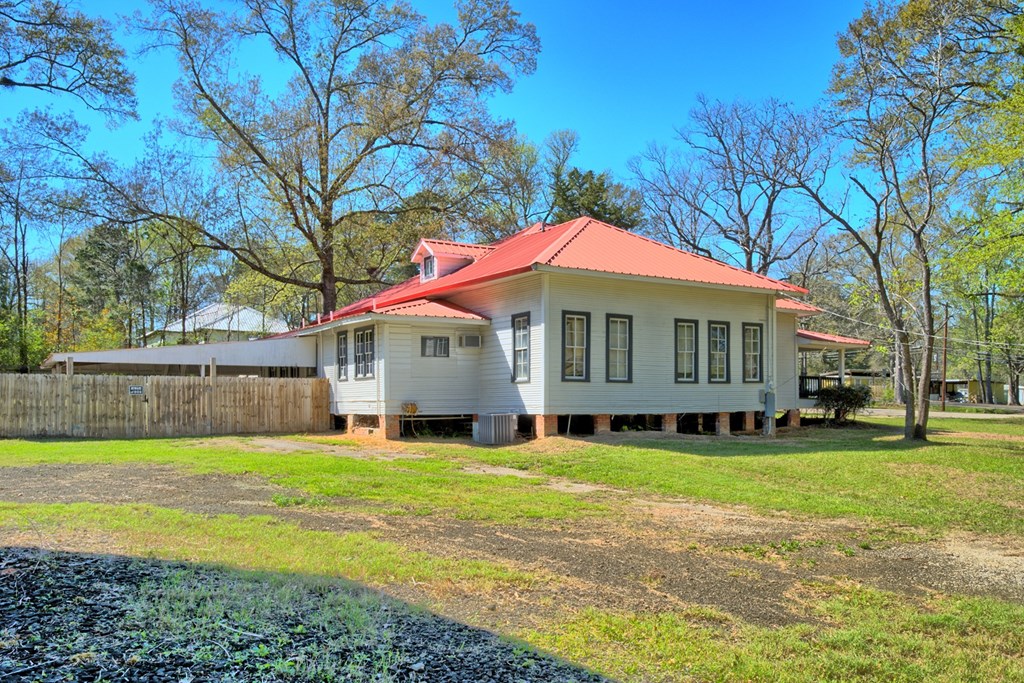 805 WORTH STREET