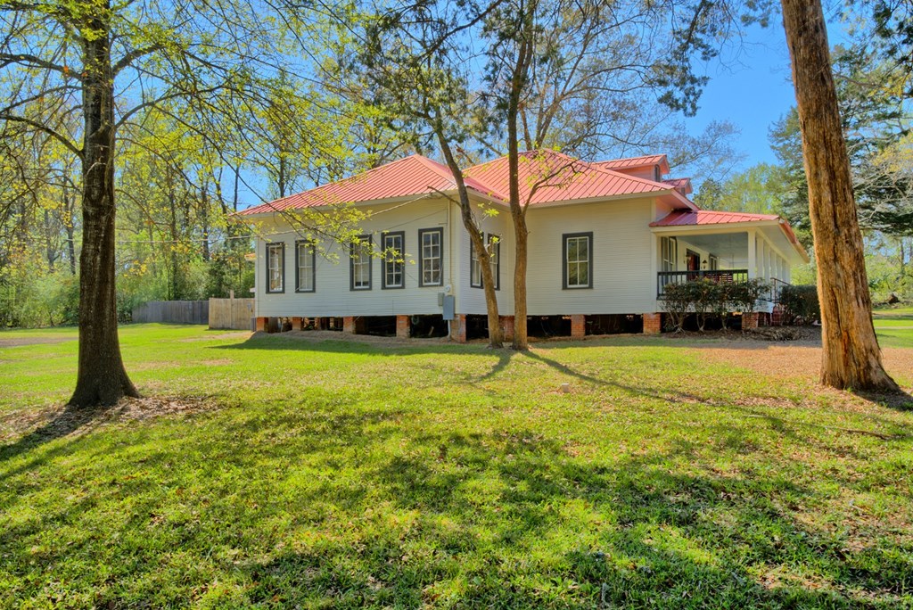805 WORTH STREET