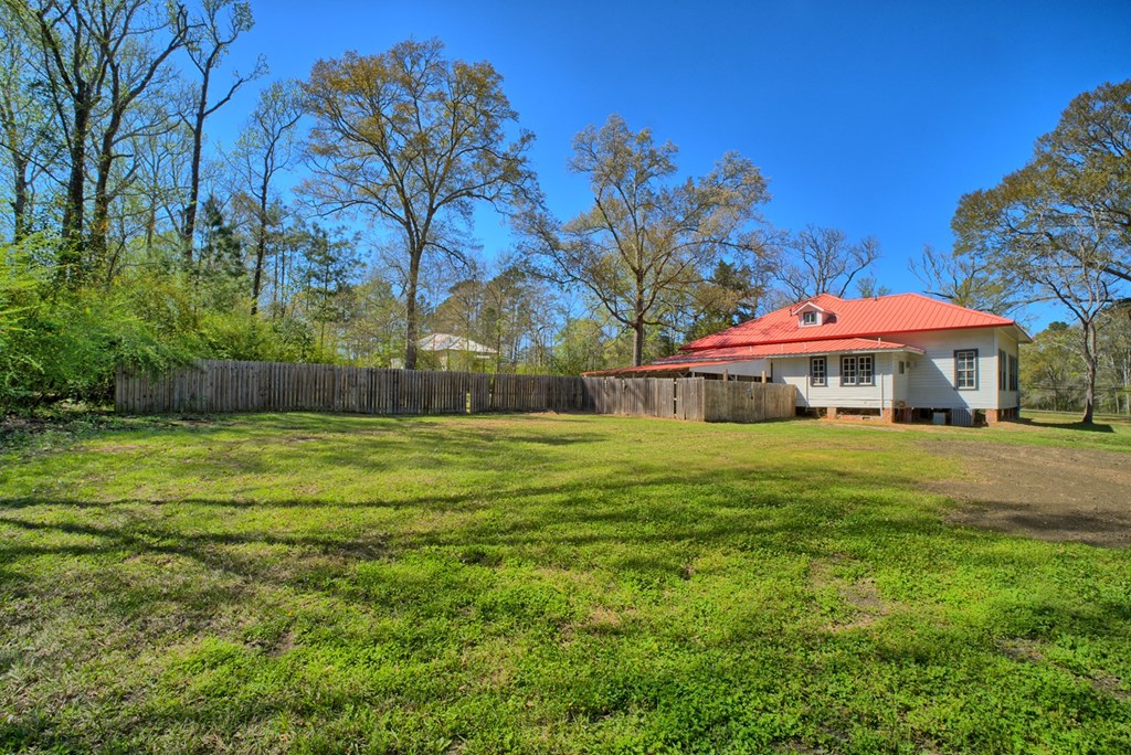 805 WORTH STREET