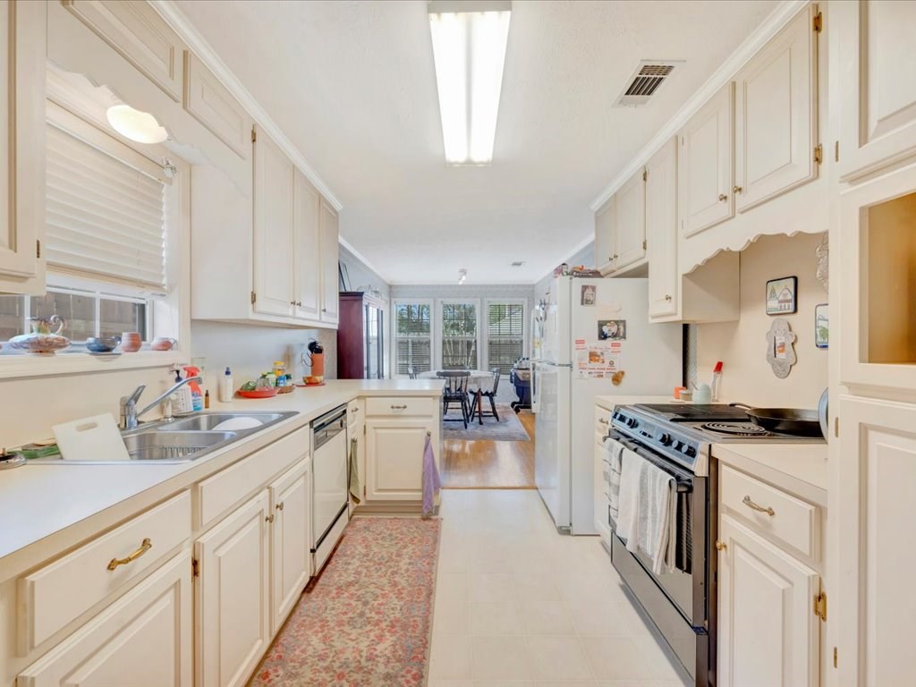 43 Austin Hollow Circle