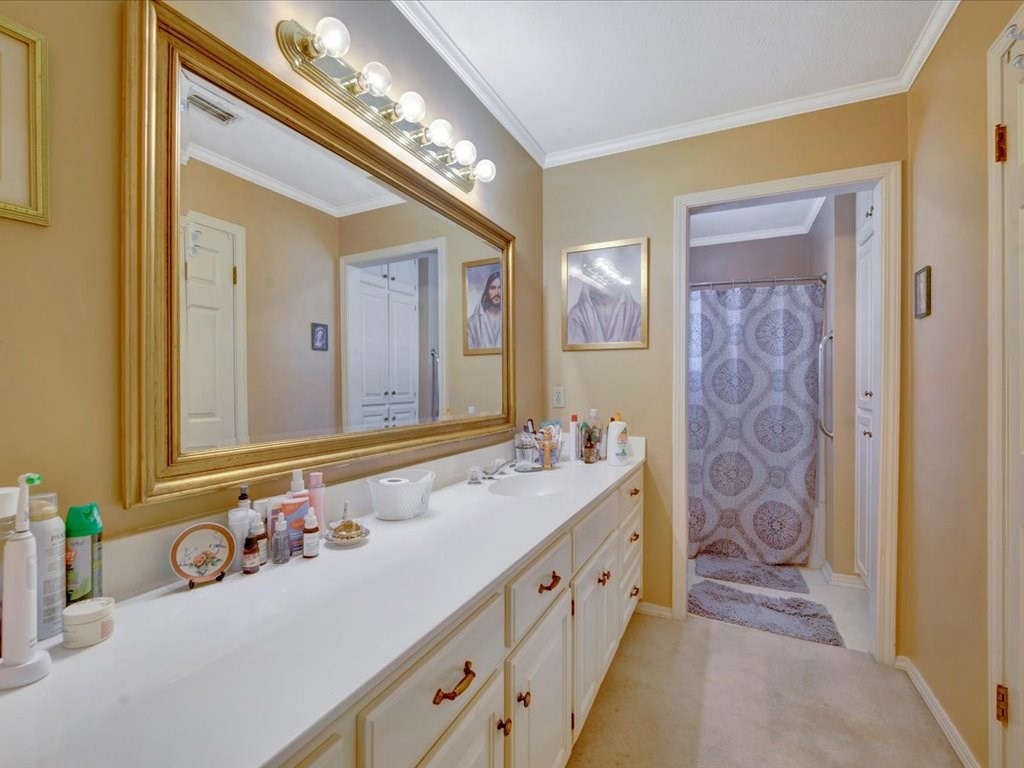 43 Austin Hollow Circle