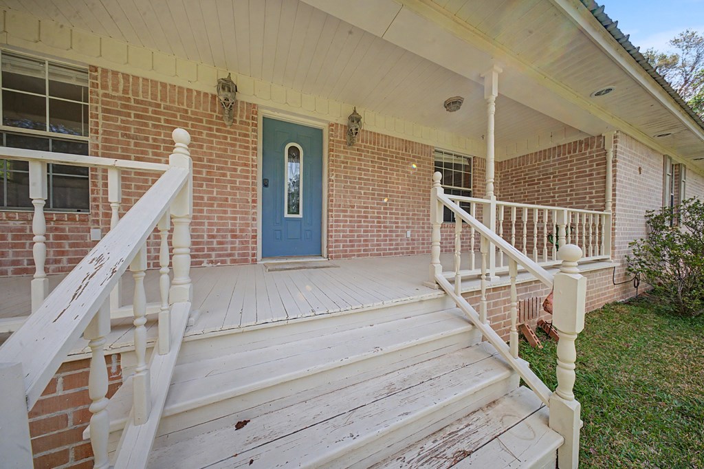 12218 State Highway 87 N