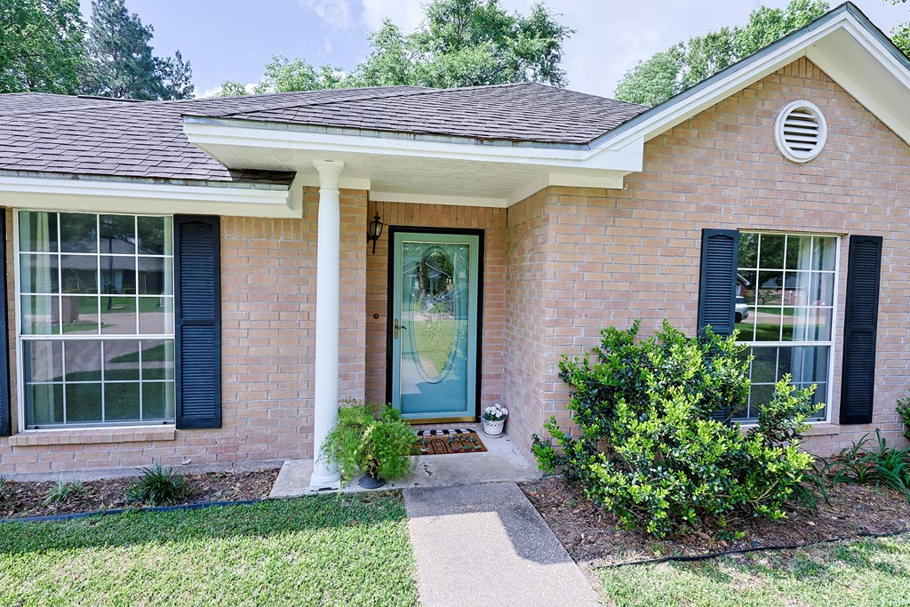 197 Hunters Glen Drive