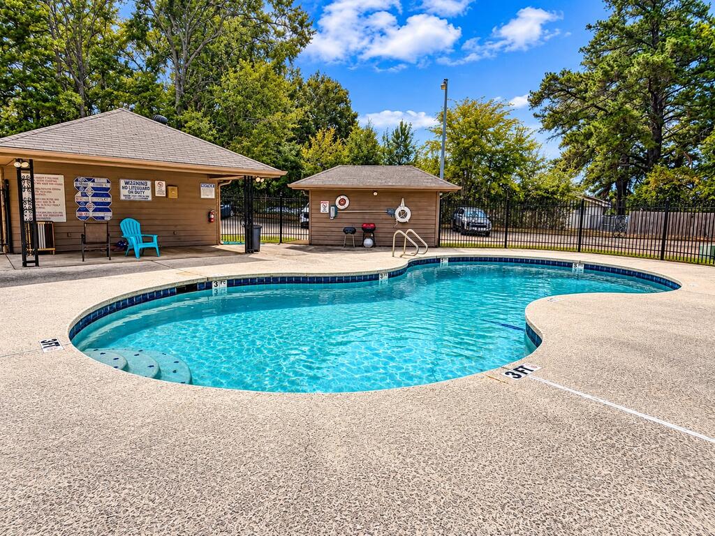 1500 Starr Avenue 304