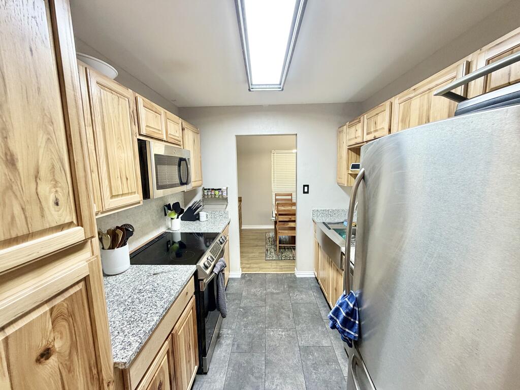 1500 Starr Avenue 304