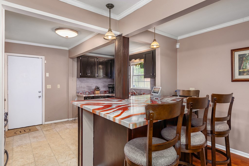 1301 Briarwood Dr