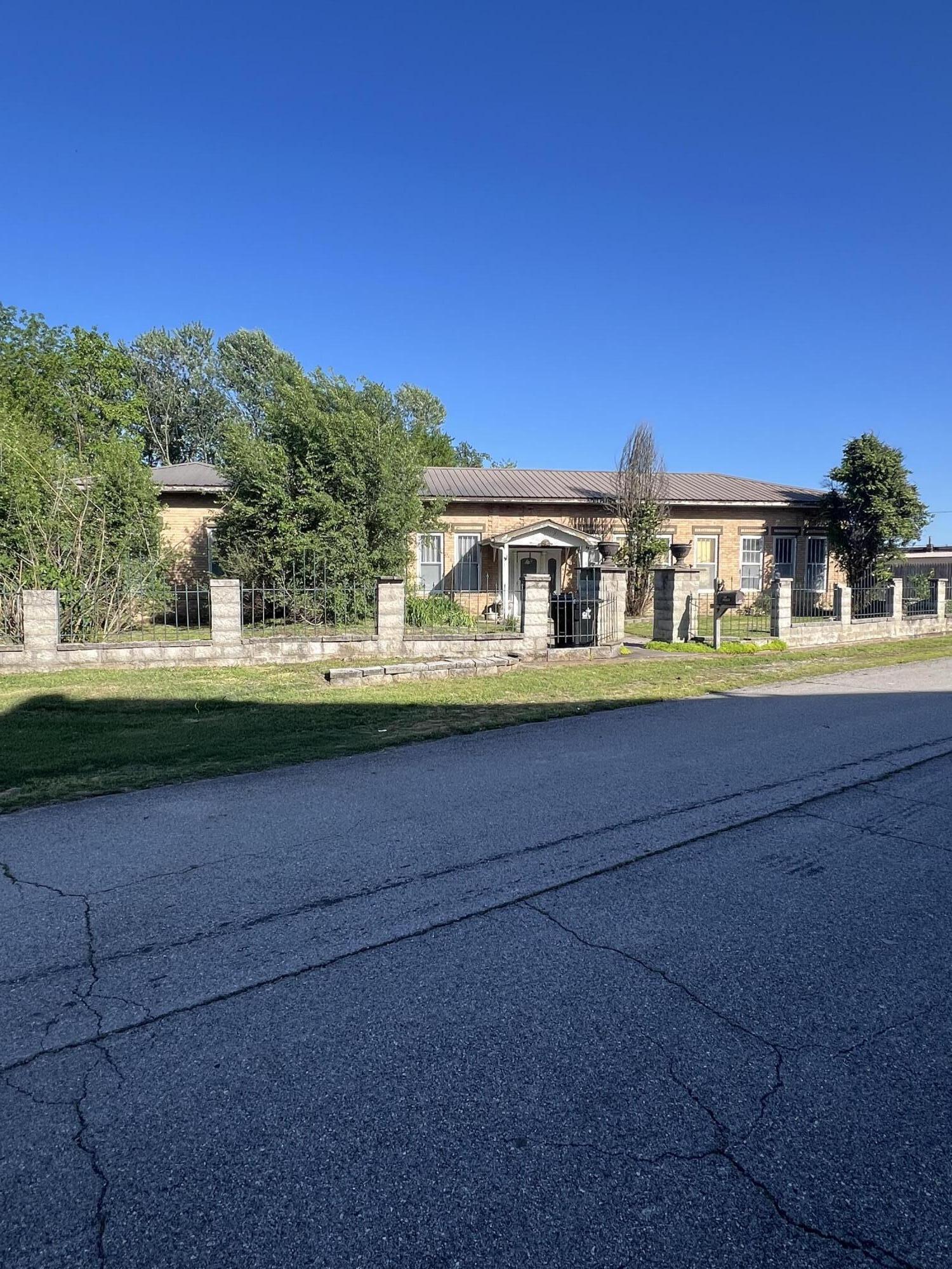 Lawrence-Not in List - Residential