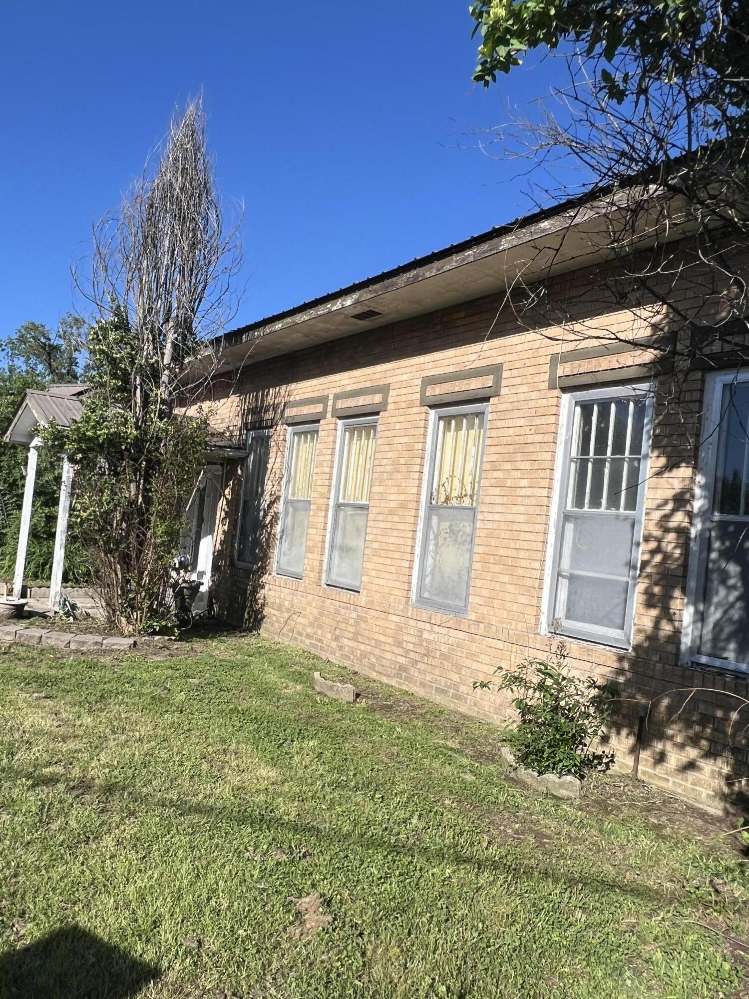 Lawrence-Not in List - Residential