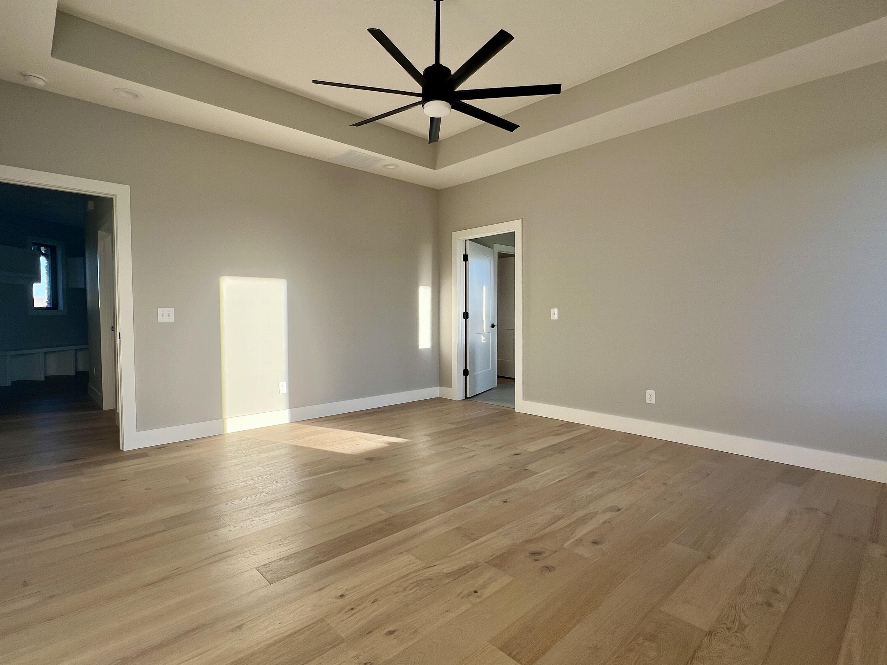 The Lakes Wild Horse - Residential