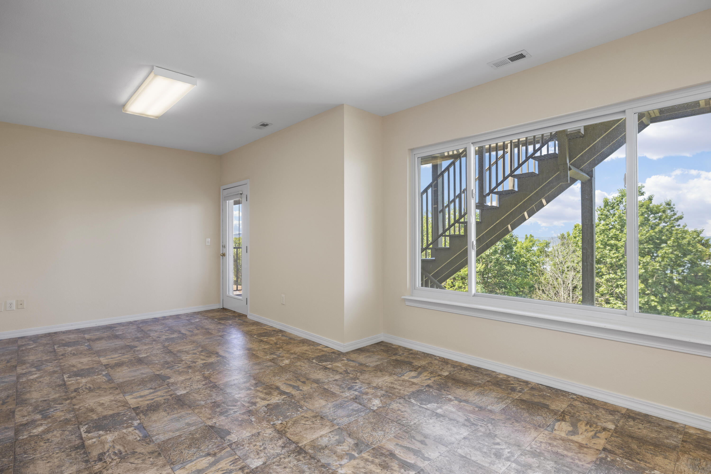 Emerald Pointe - Residential