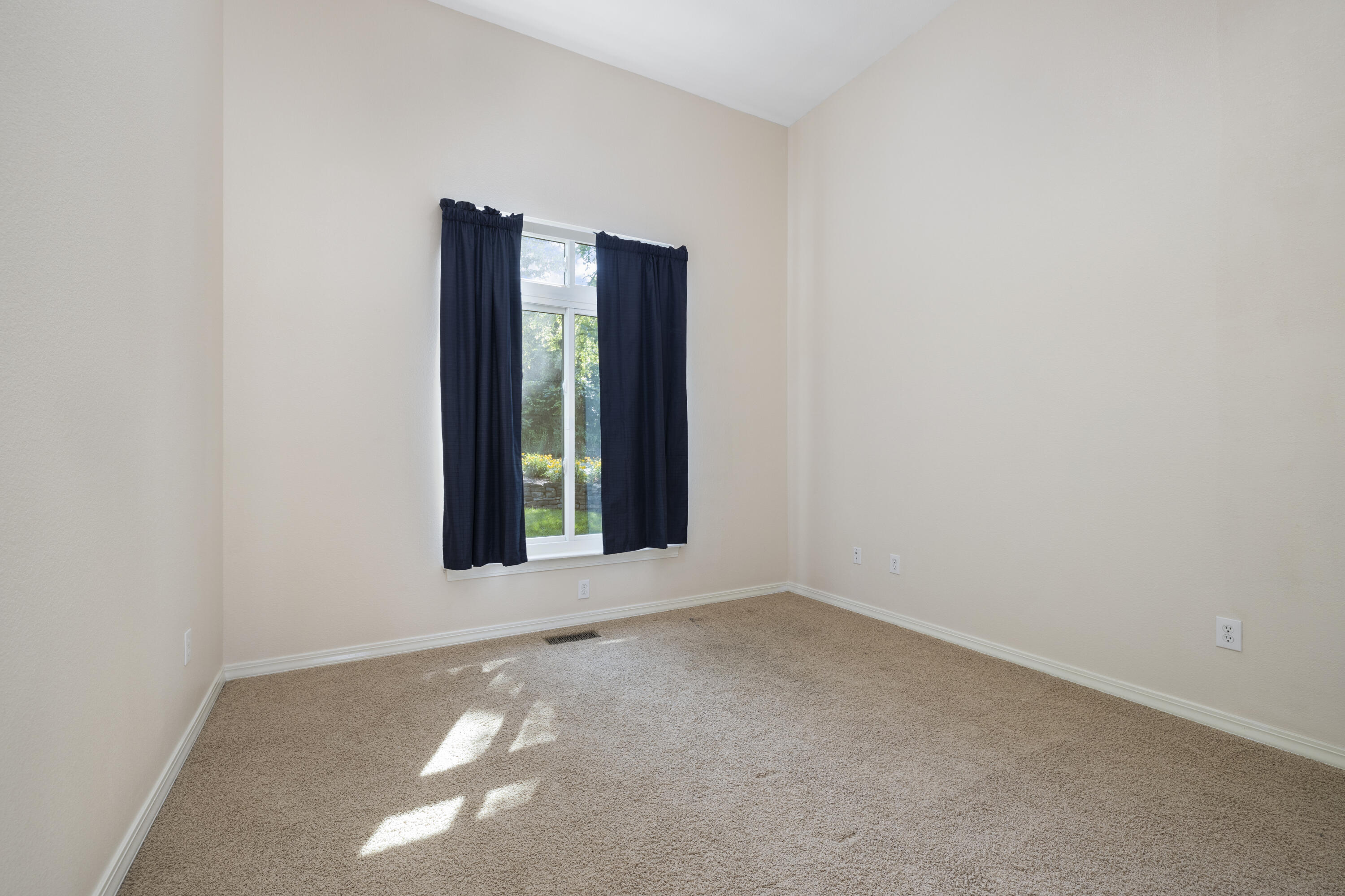 Emerald Pointe - Residential