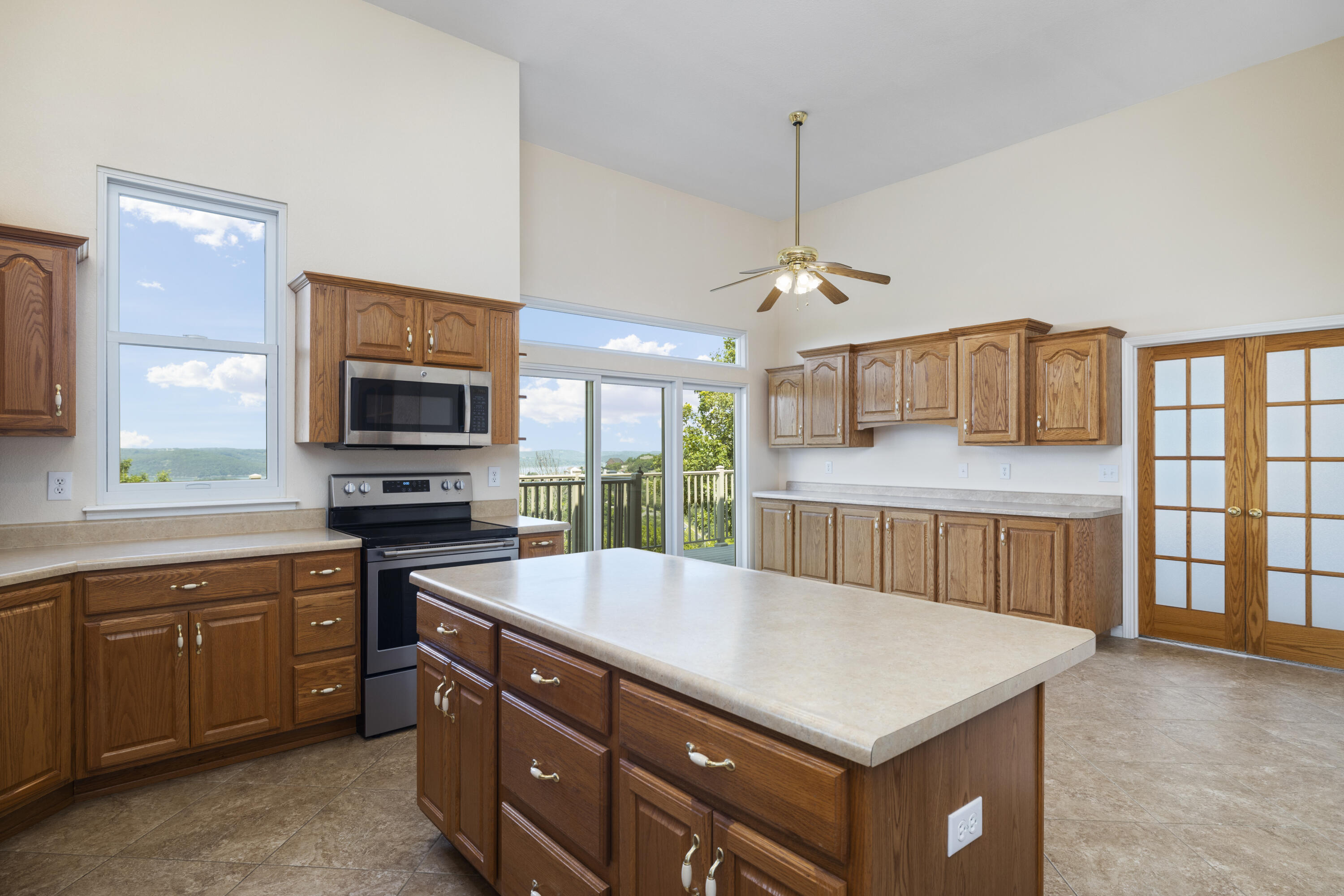 Emerald Pointe - Residential