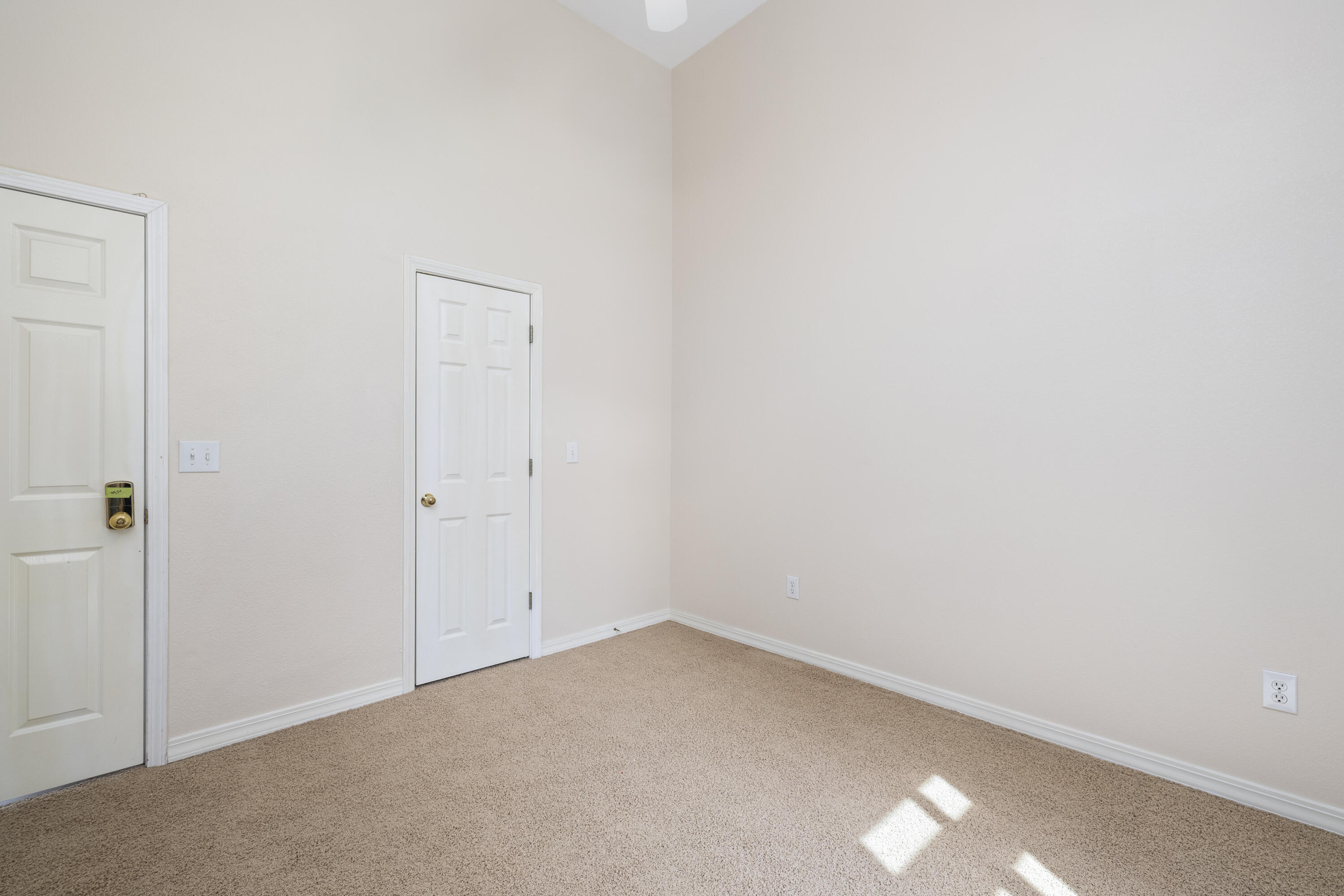 Emerald Pointe - Residential