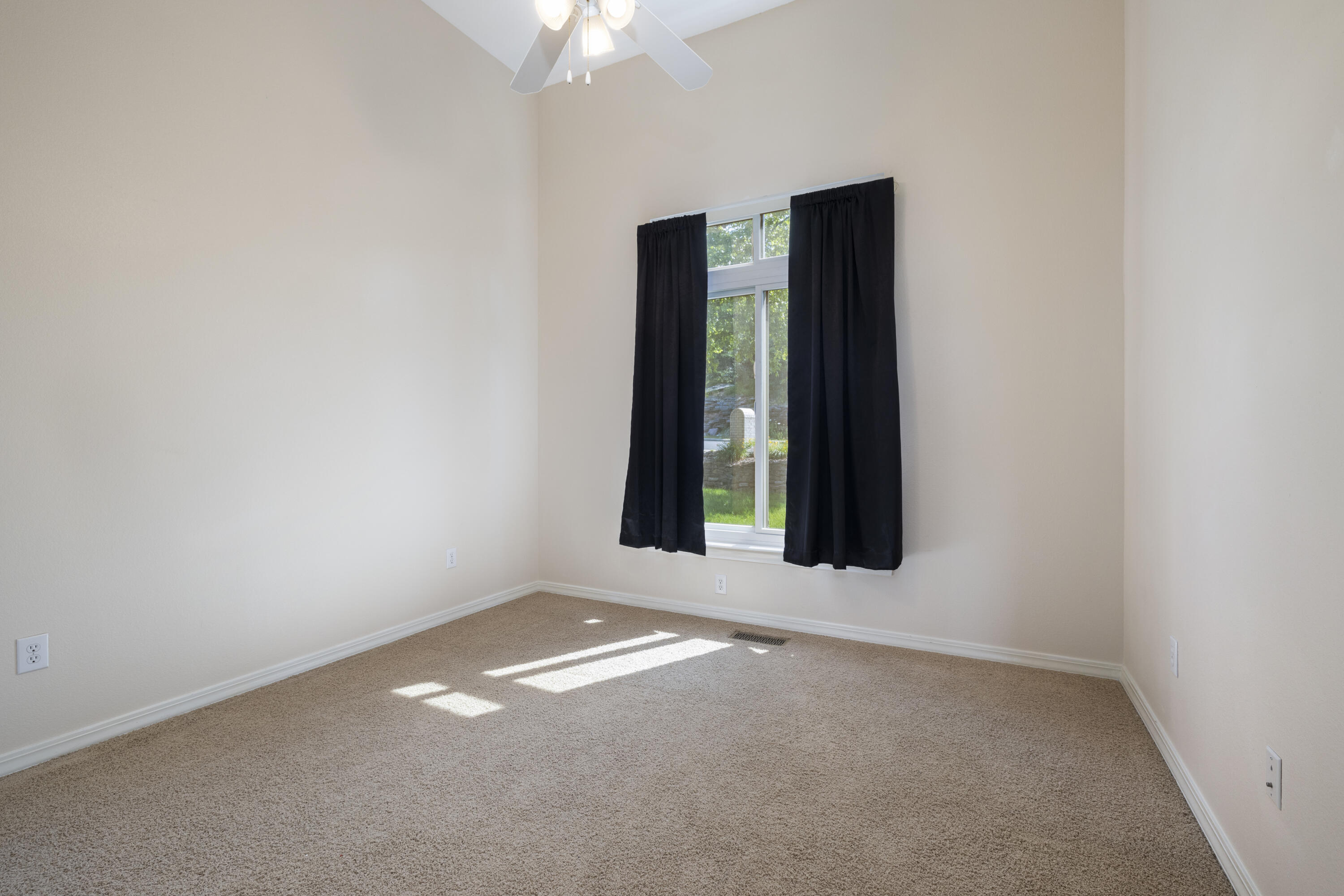 Emerald Pointe - Residential
