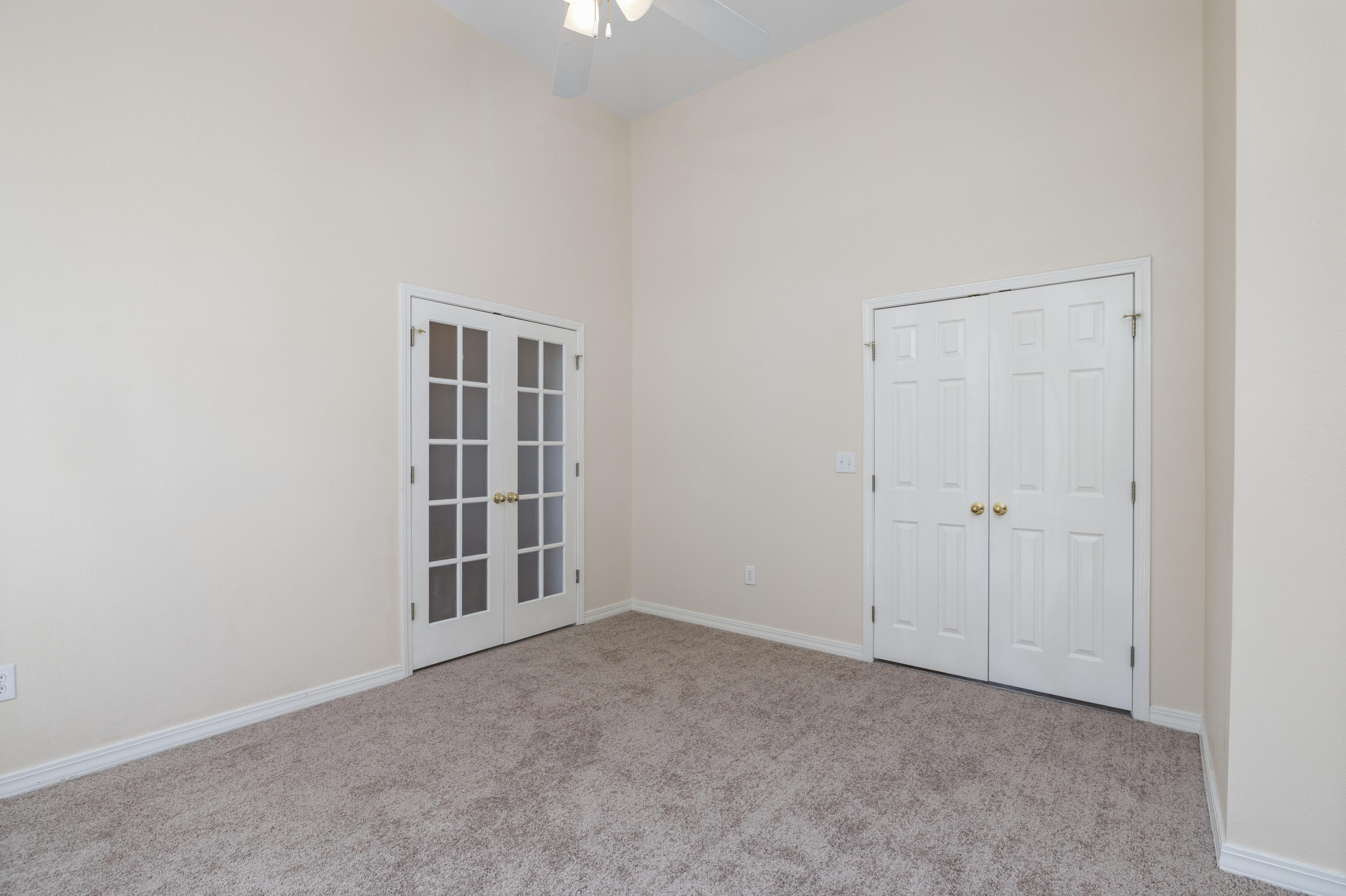 Emerald Pointe - Residential
