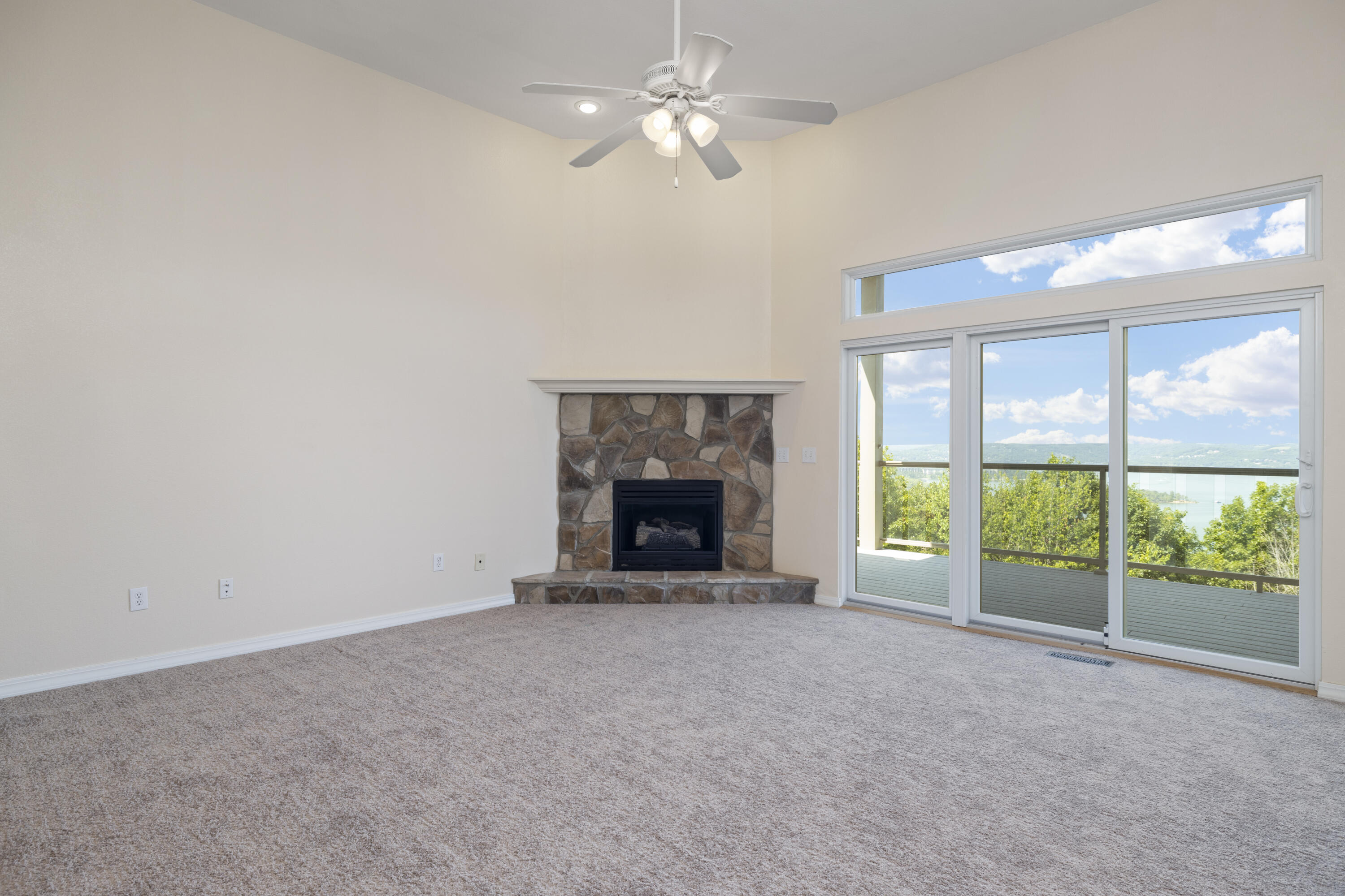 Emerald Pointe - Residential