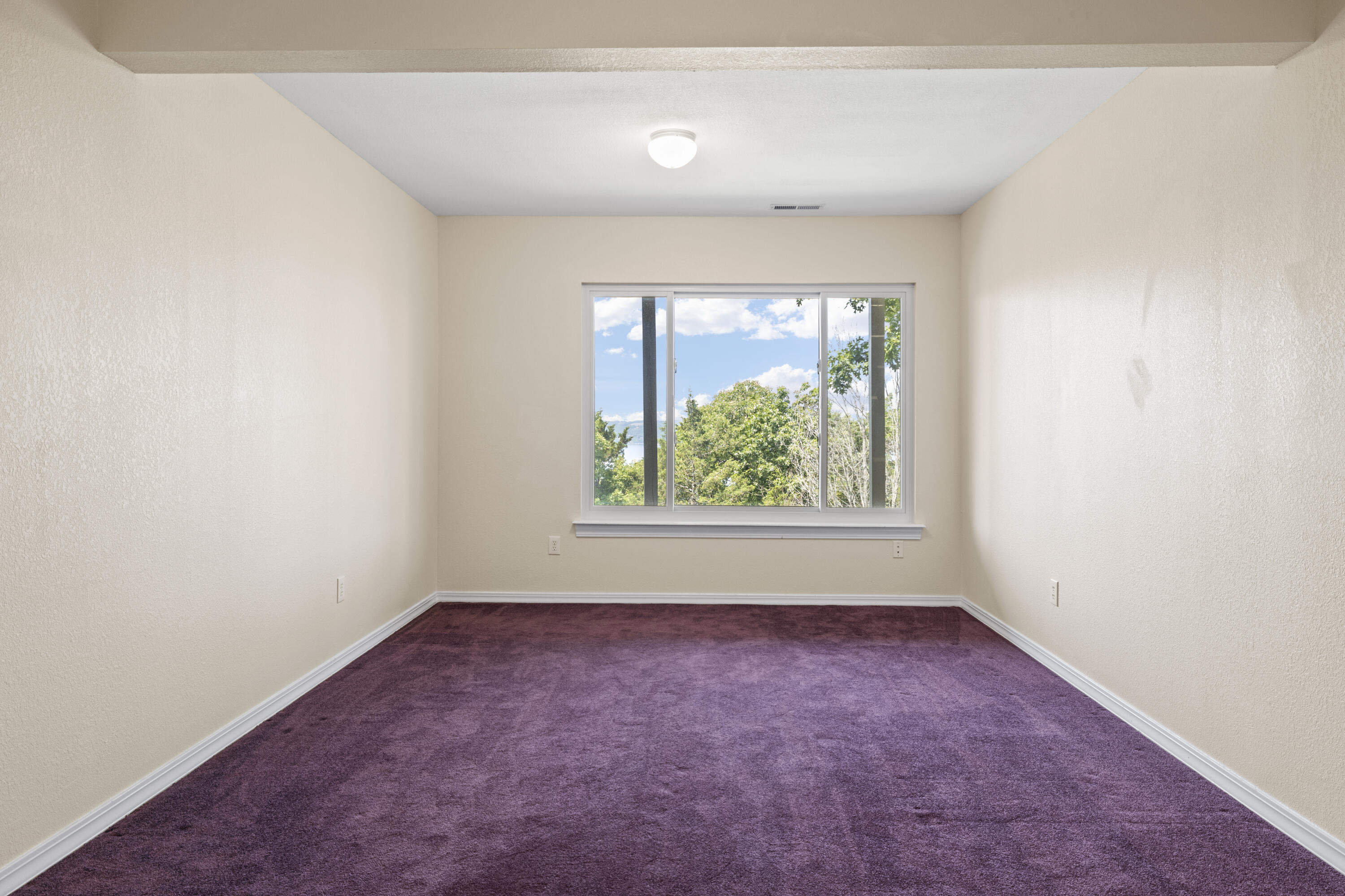 Emerald Pointe - Residential
