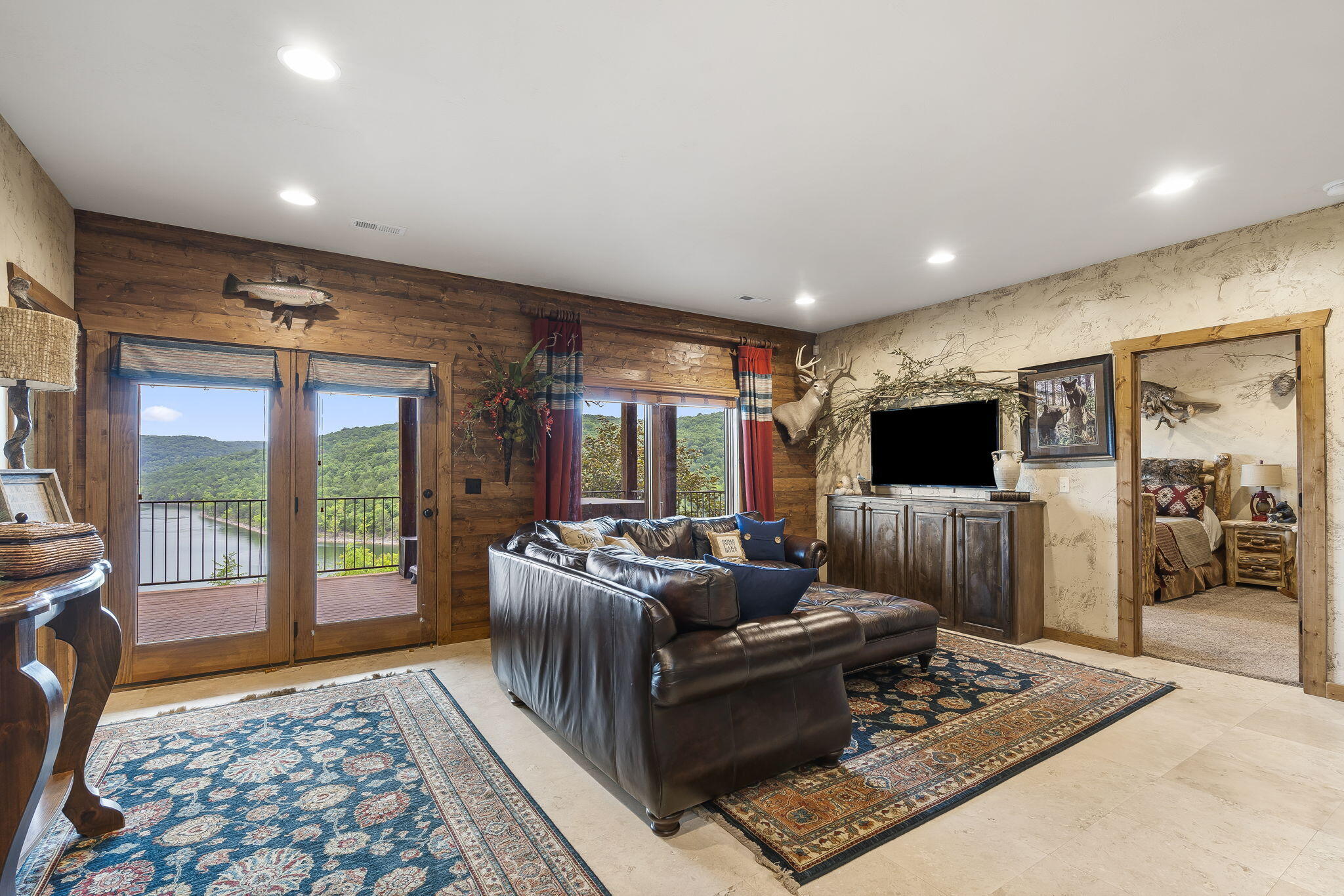 Pinnacle Shores - Residential