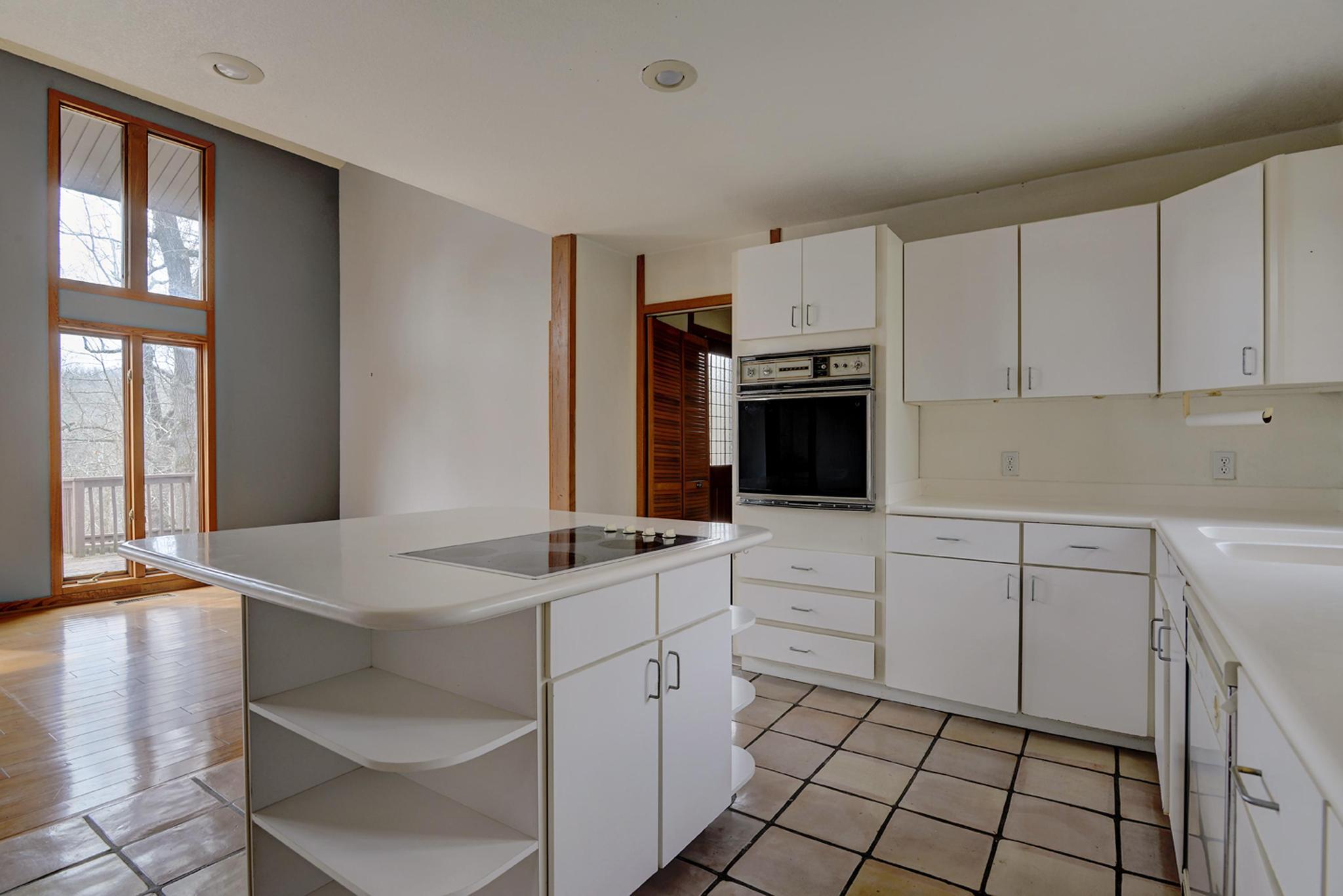 River Bluff Est - Residential