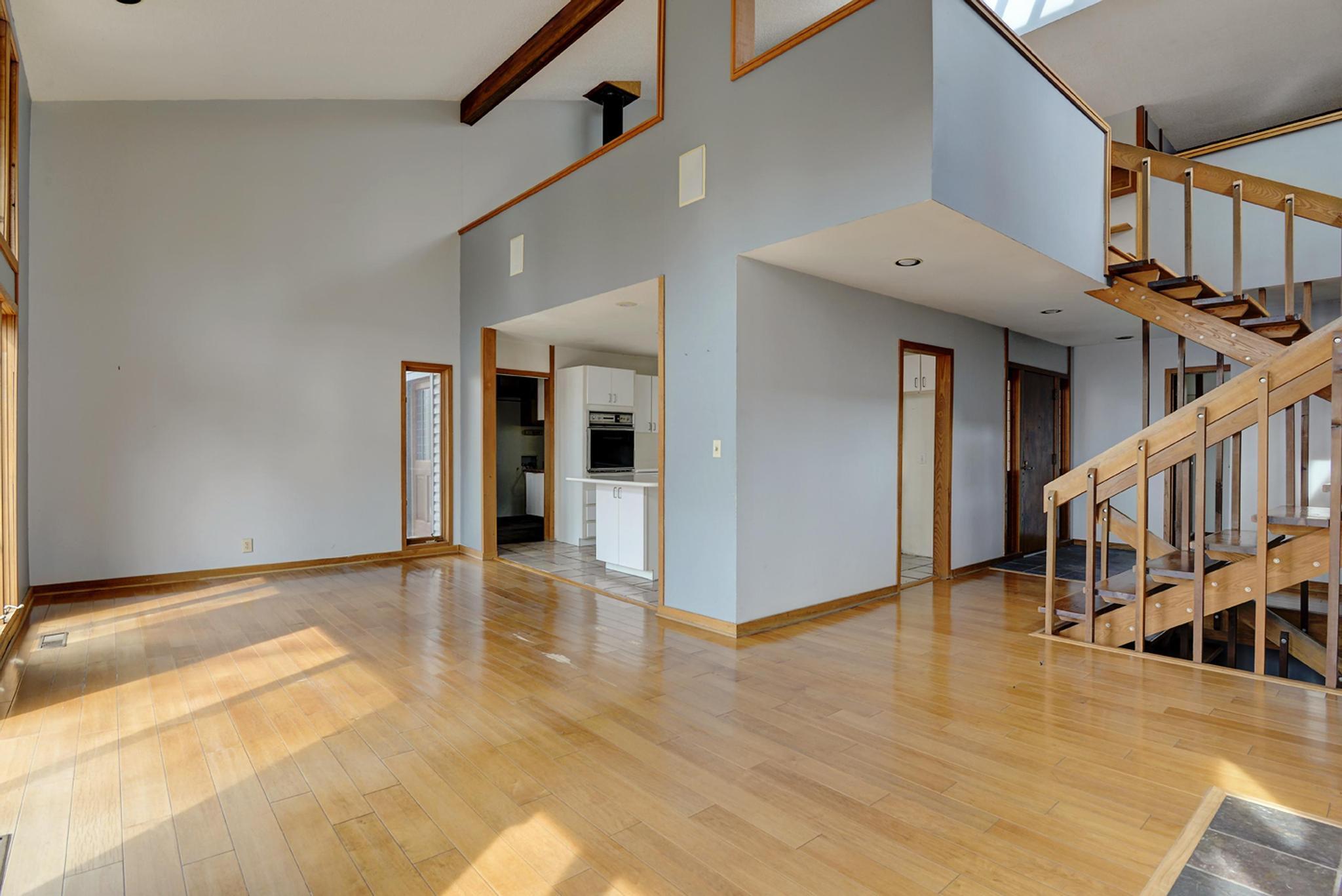 River Bluff Est - Residential