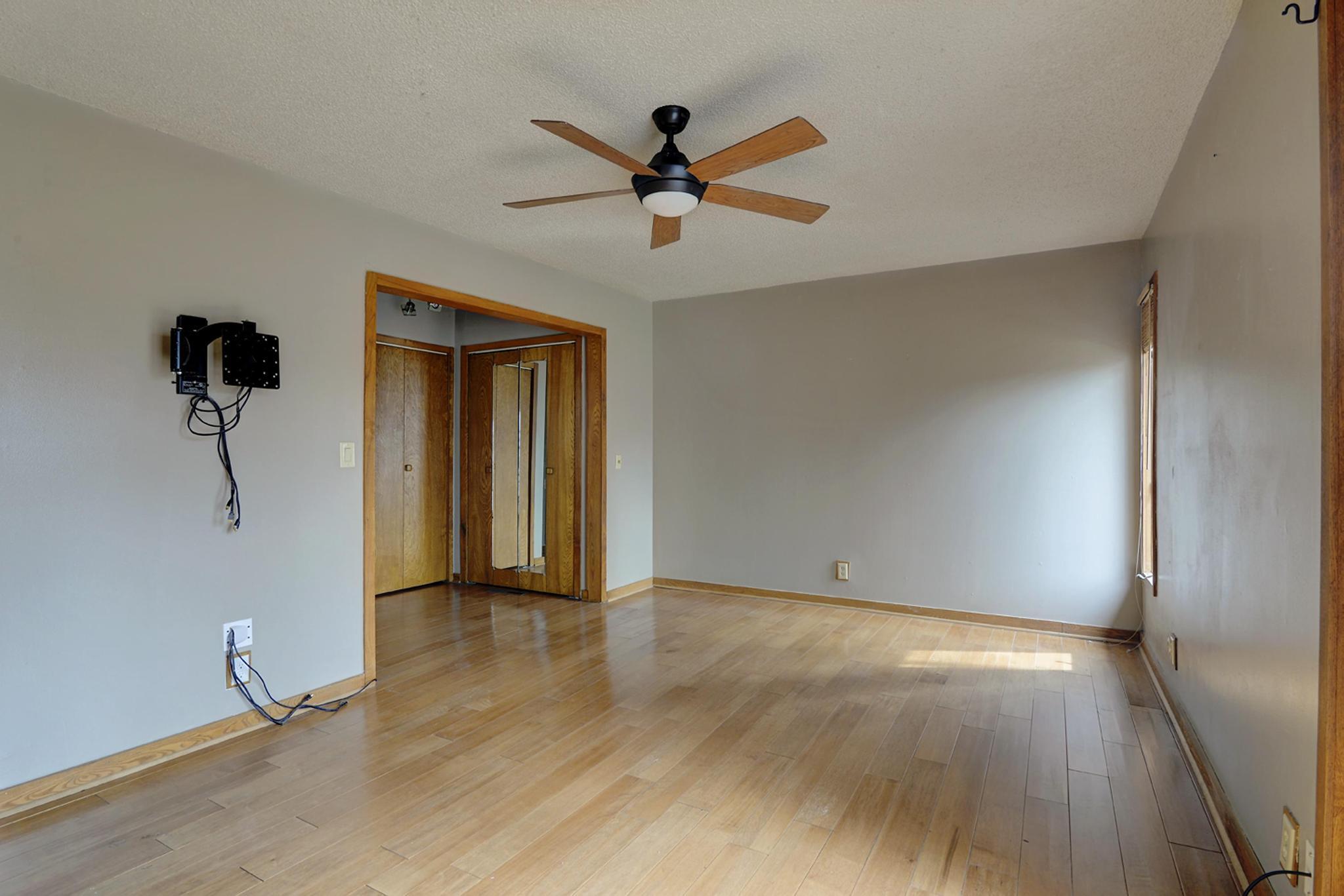 River Bluff Est - Residential