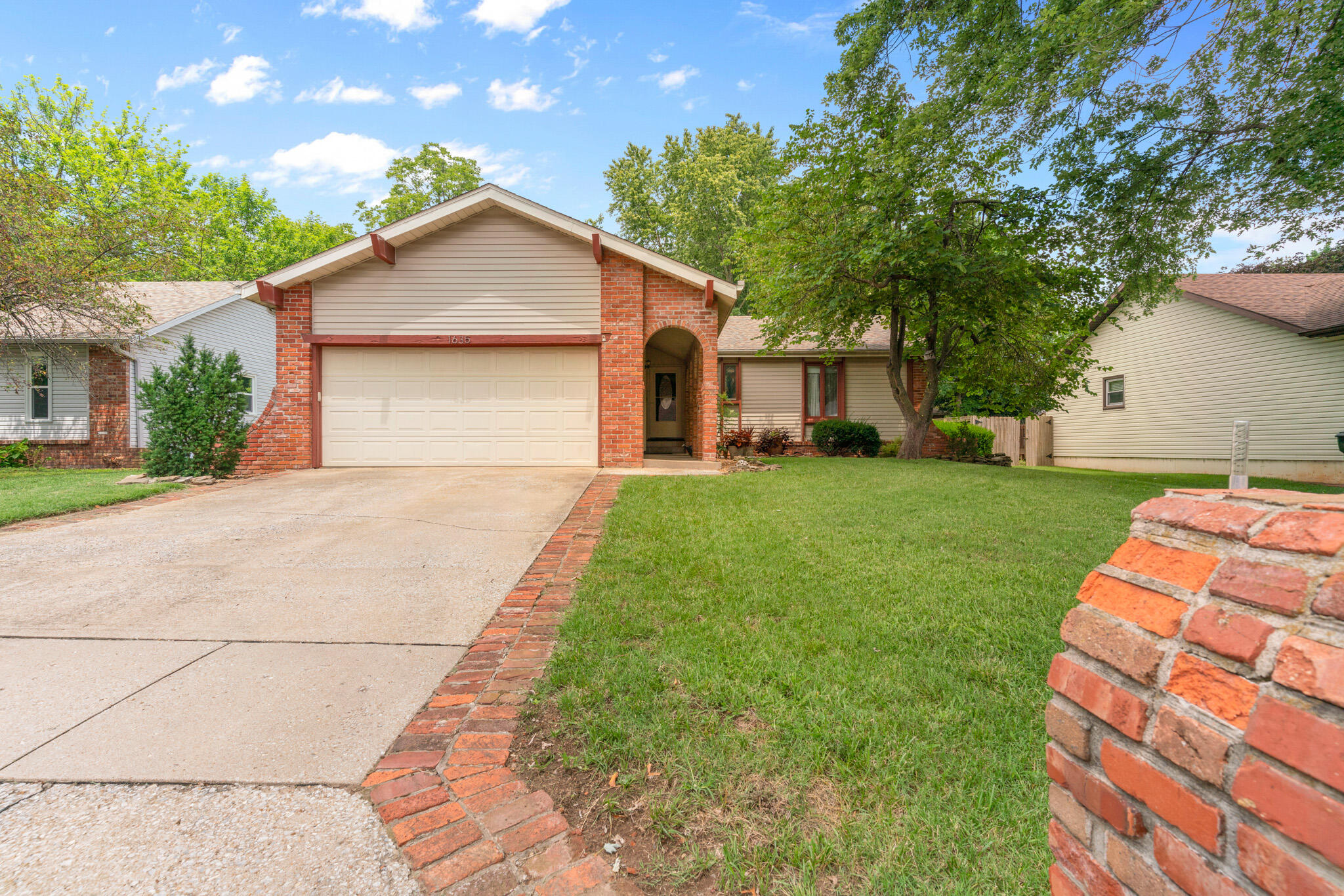 View Springfield, MO 65807 house