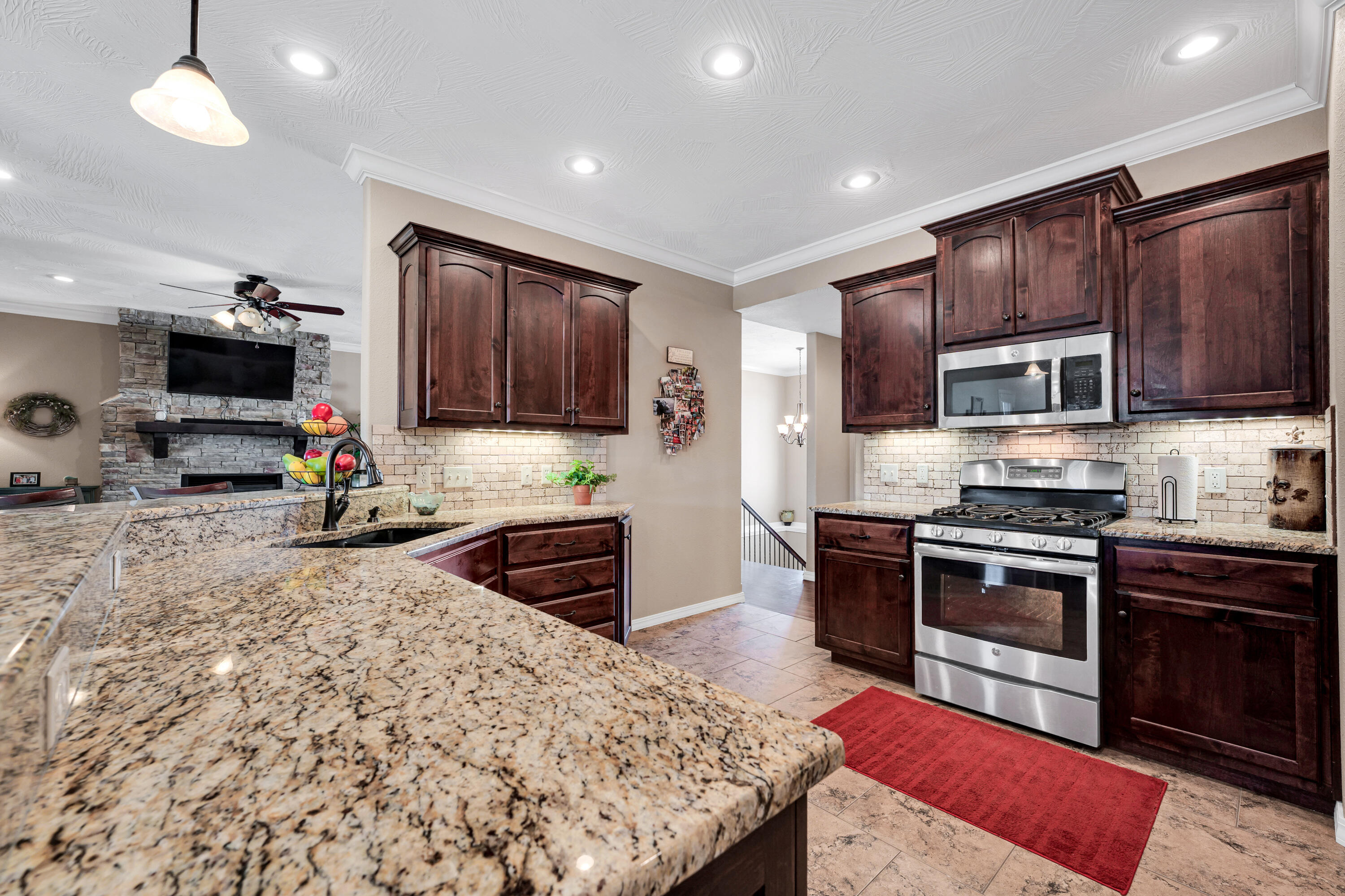 Kelby Creek - Residential