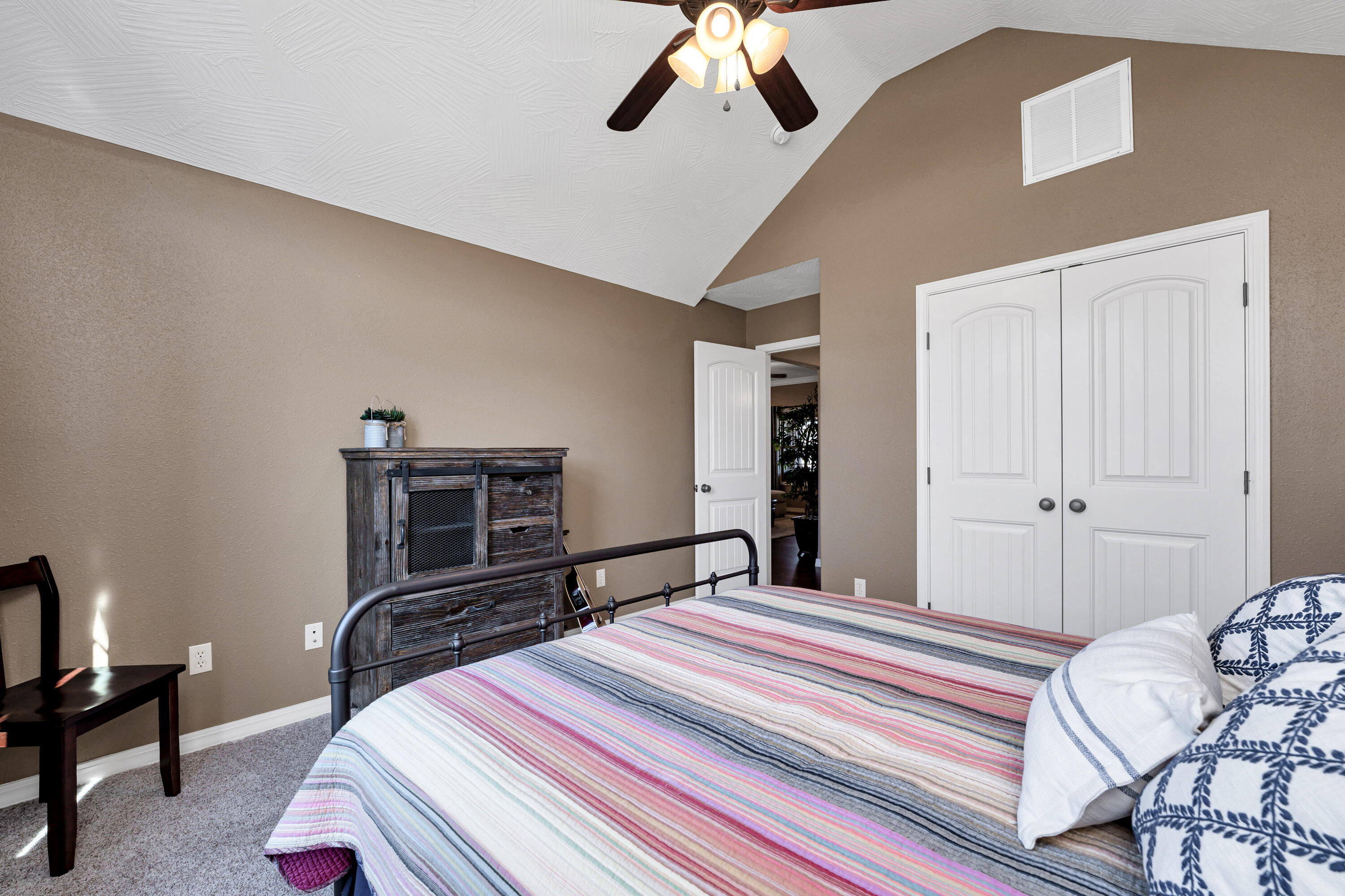 Kelby Creek - Residential