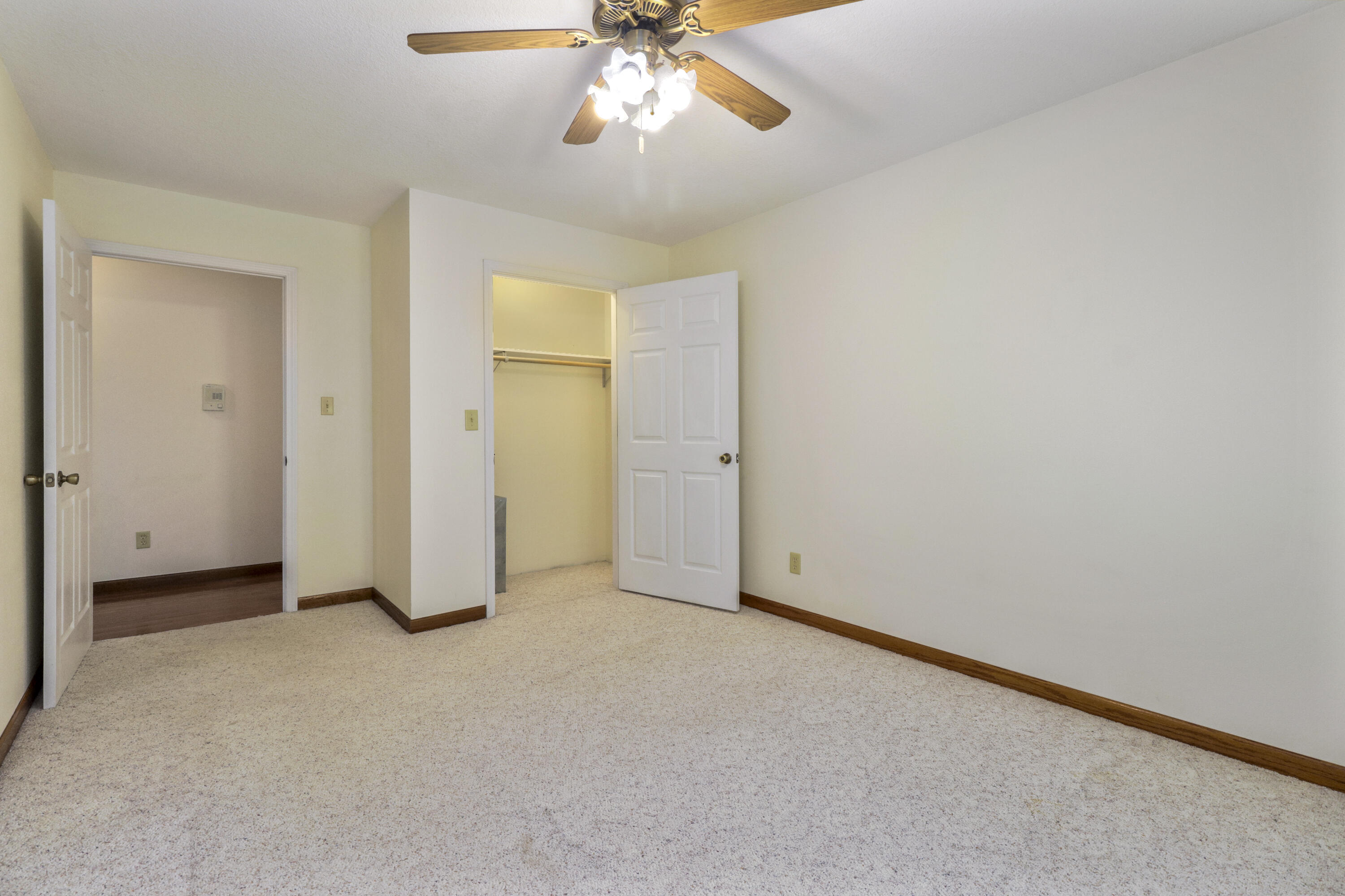 Arrowhead Lake - Residential
