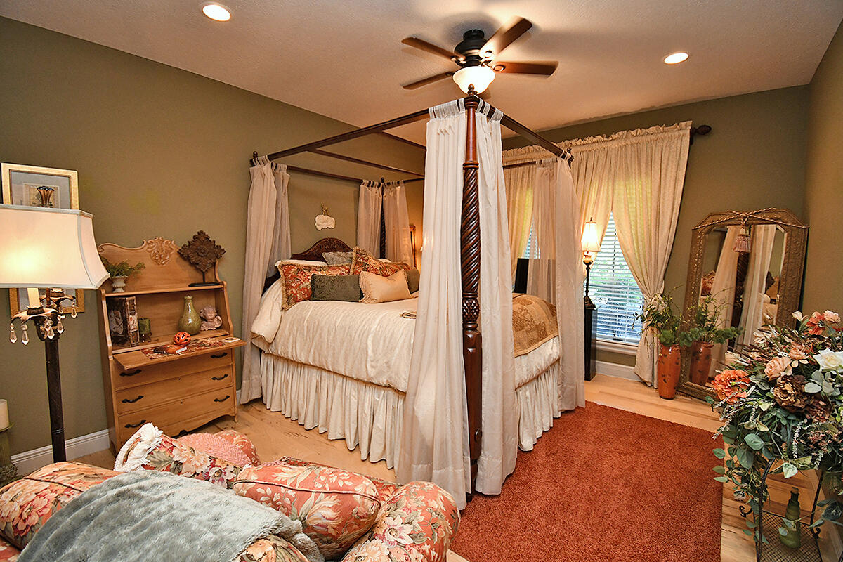 Eagle Crest Acreages - Residential