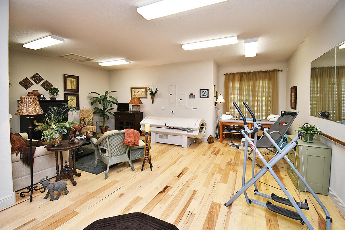 Eagle Crest Acreages - Residential