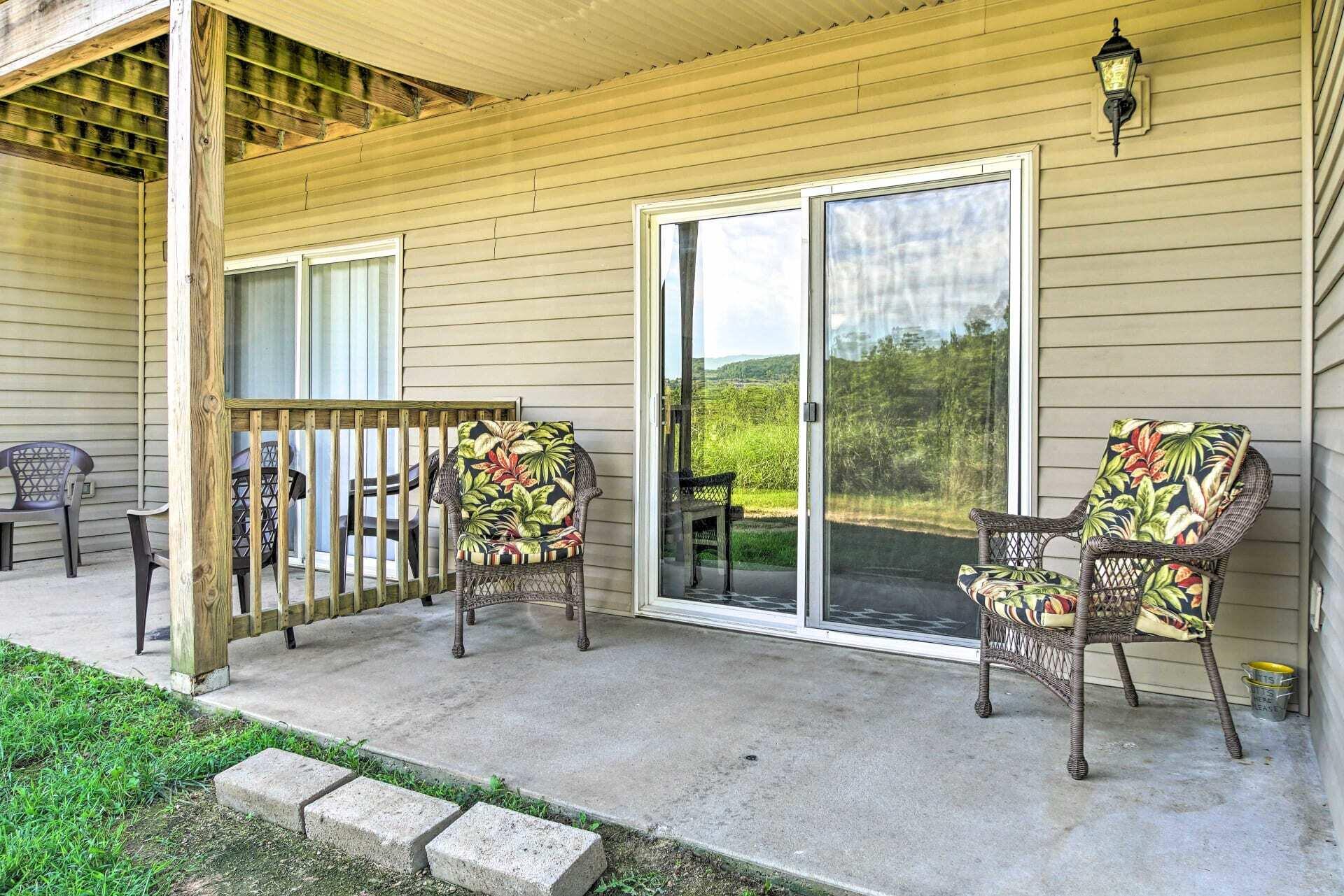 The Vineyard Condominiums - Residential