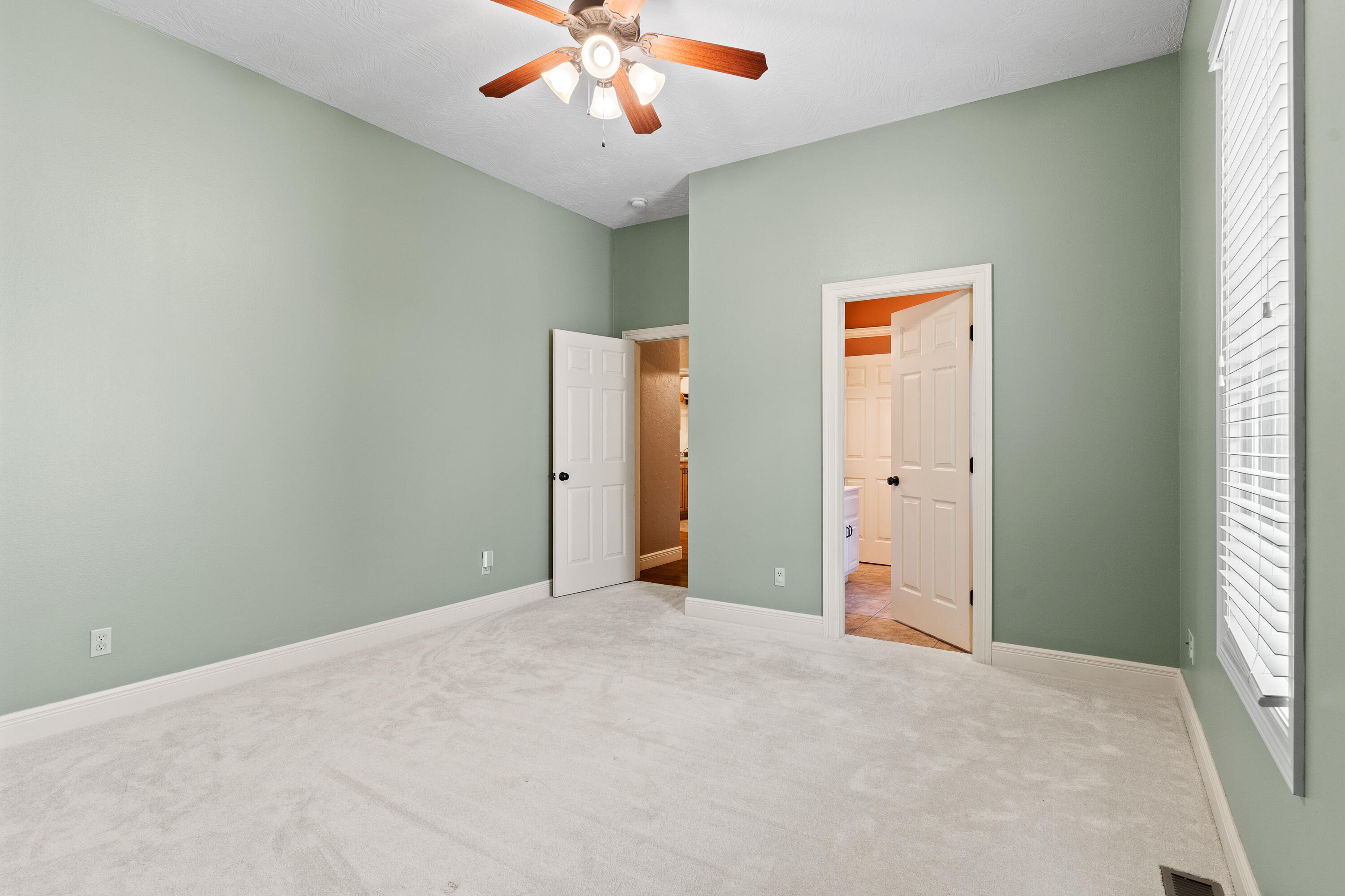 Eaglesgate - Residential