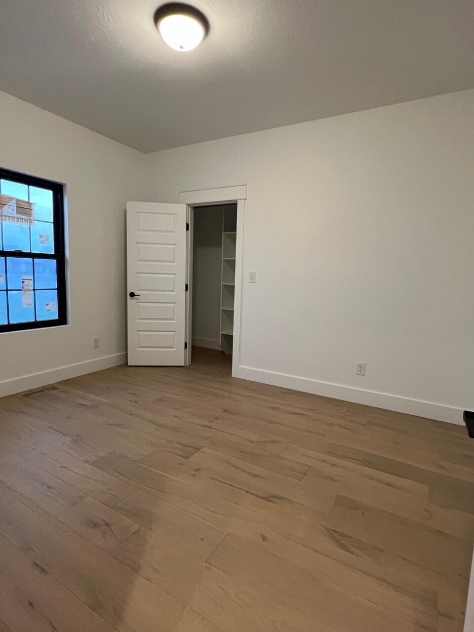 The Lakes Wild Horse - Residential
