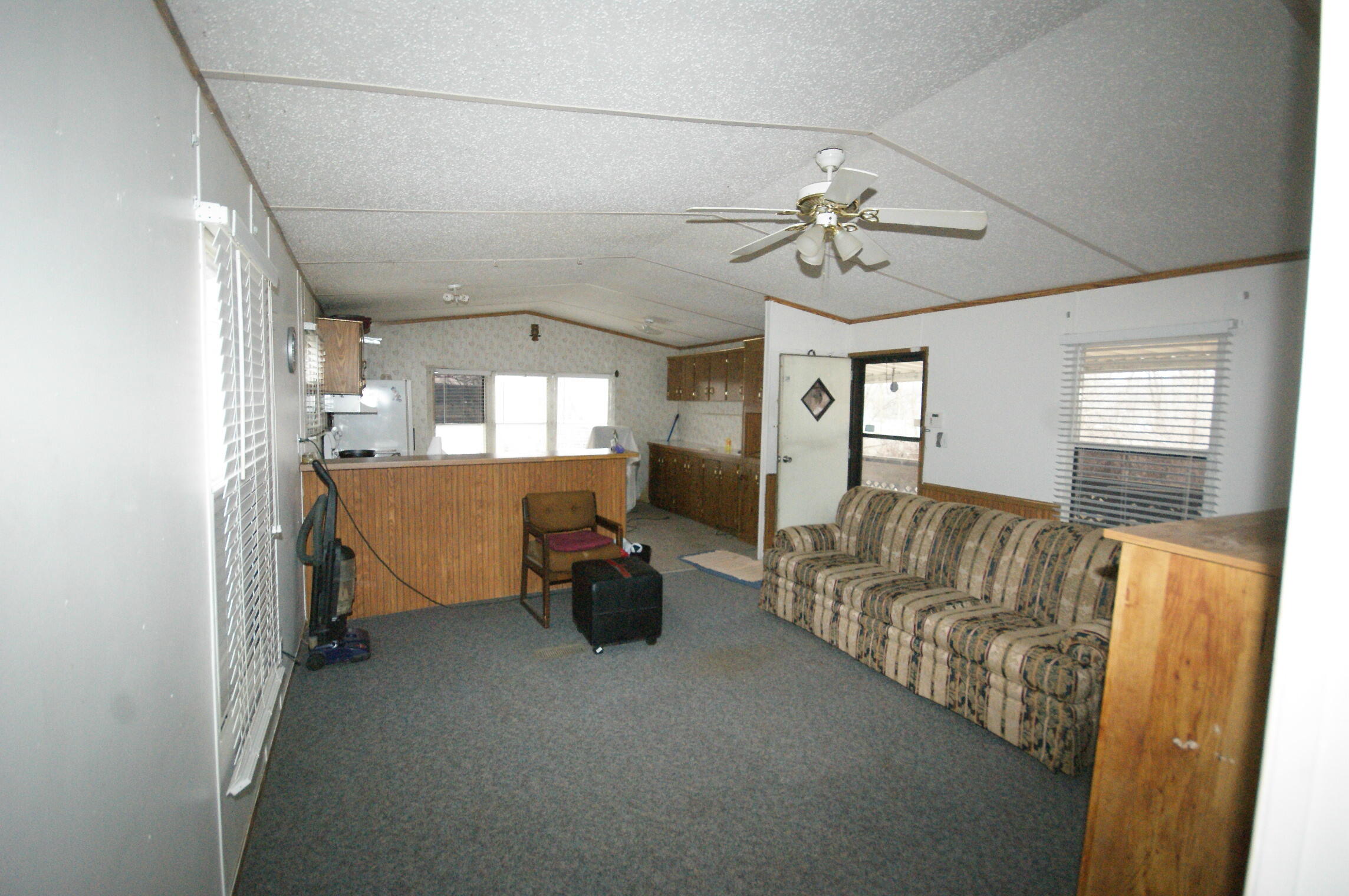 Photo 12 of 12 of 630 5th Street mobile home