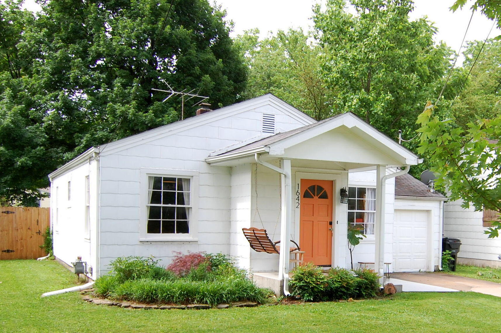 Roundtree charmer!  Great home with lots of character in the Roundtree School District.  You will love the hardwood floors and overall bright cheery feeling this home provides.  The kitchen window is huge and looks out over the large back yard.  Lot is 179' deep providing lots of room for entertaining or play room for the kids. This home features an environmentally friendly rain garden in the front yard. It keeps water away from the home and is great for plants & flowers! Don't miss out on this darling home.  They just don't show up at this price point very often!