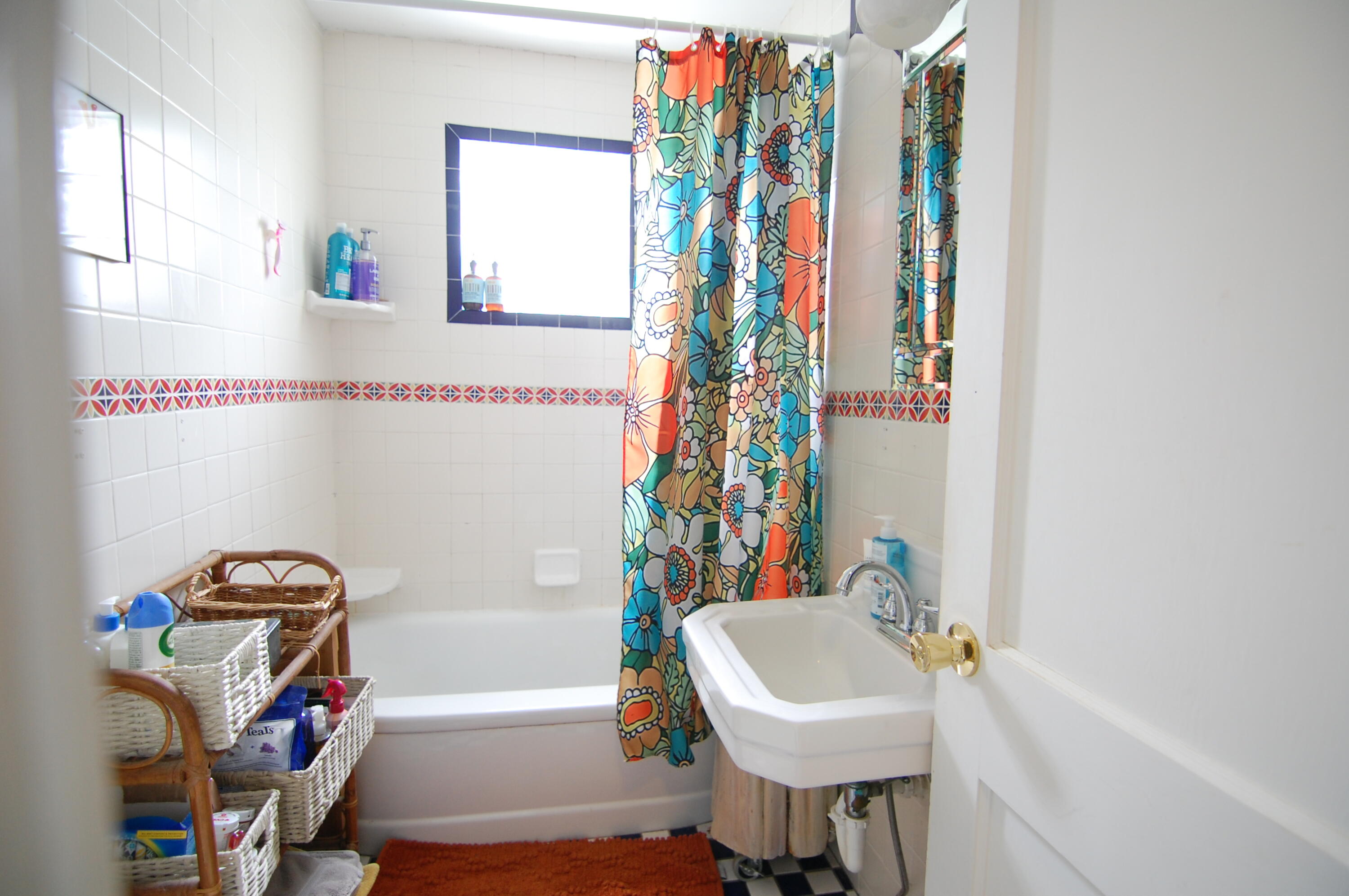 Rollston-Luster Pl - Residential