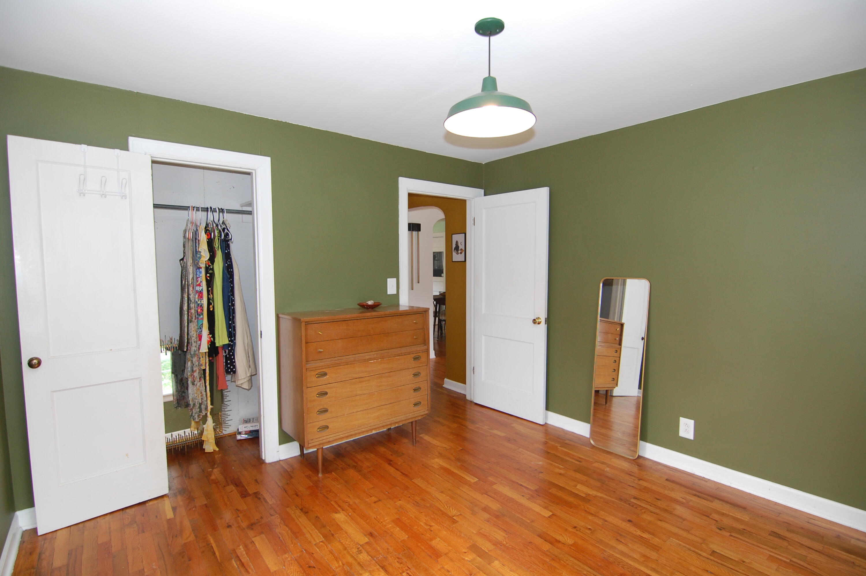 Rollston-Luster Pl - Residential