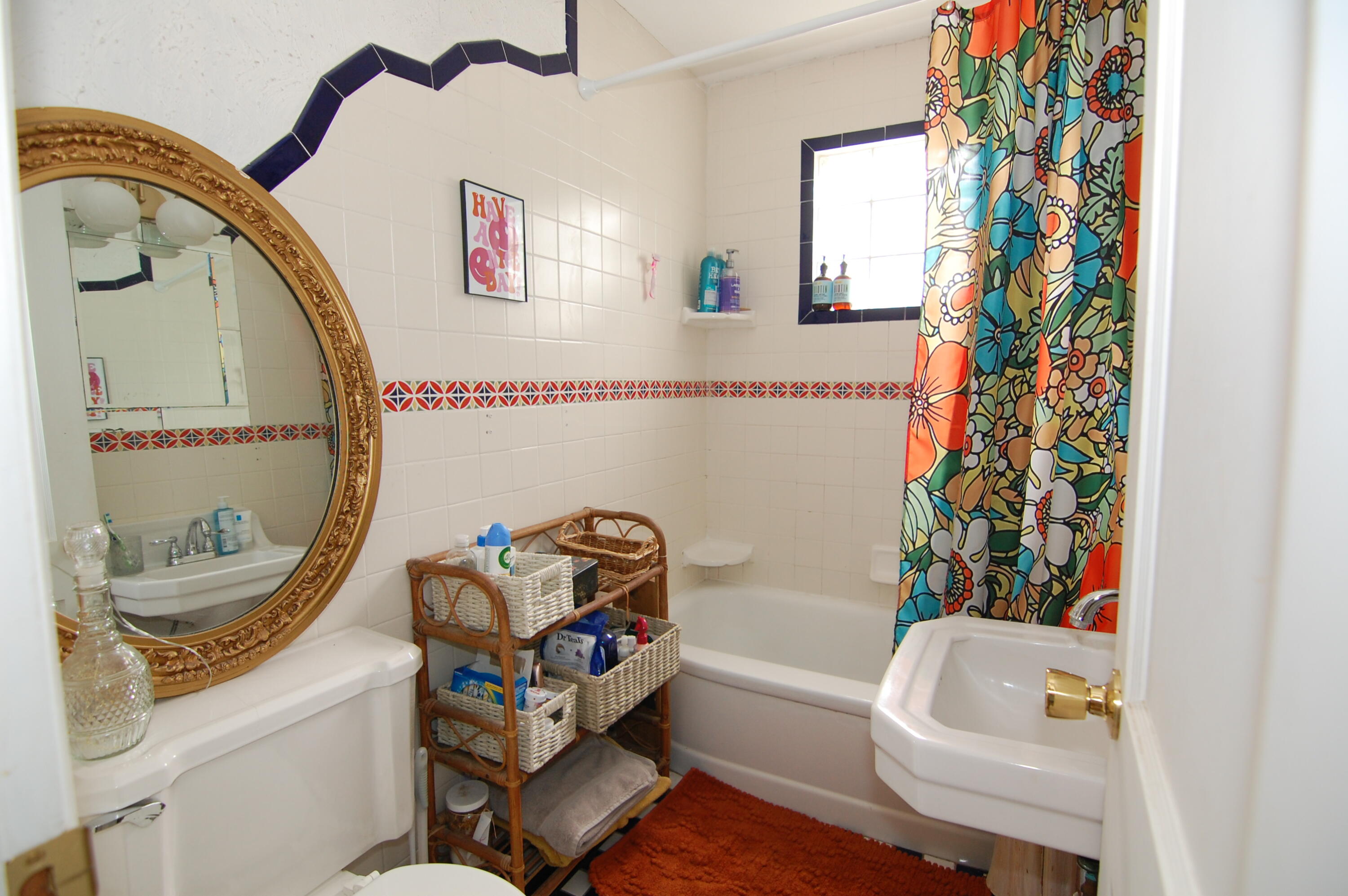 Rollston-Luster Pl - Residential